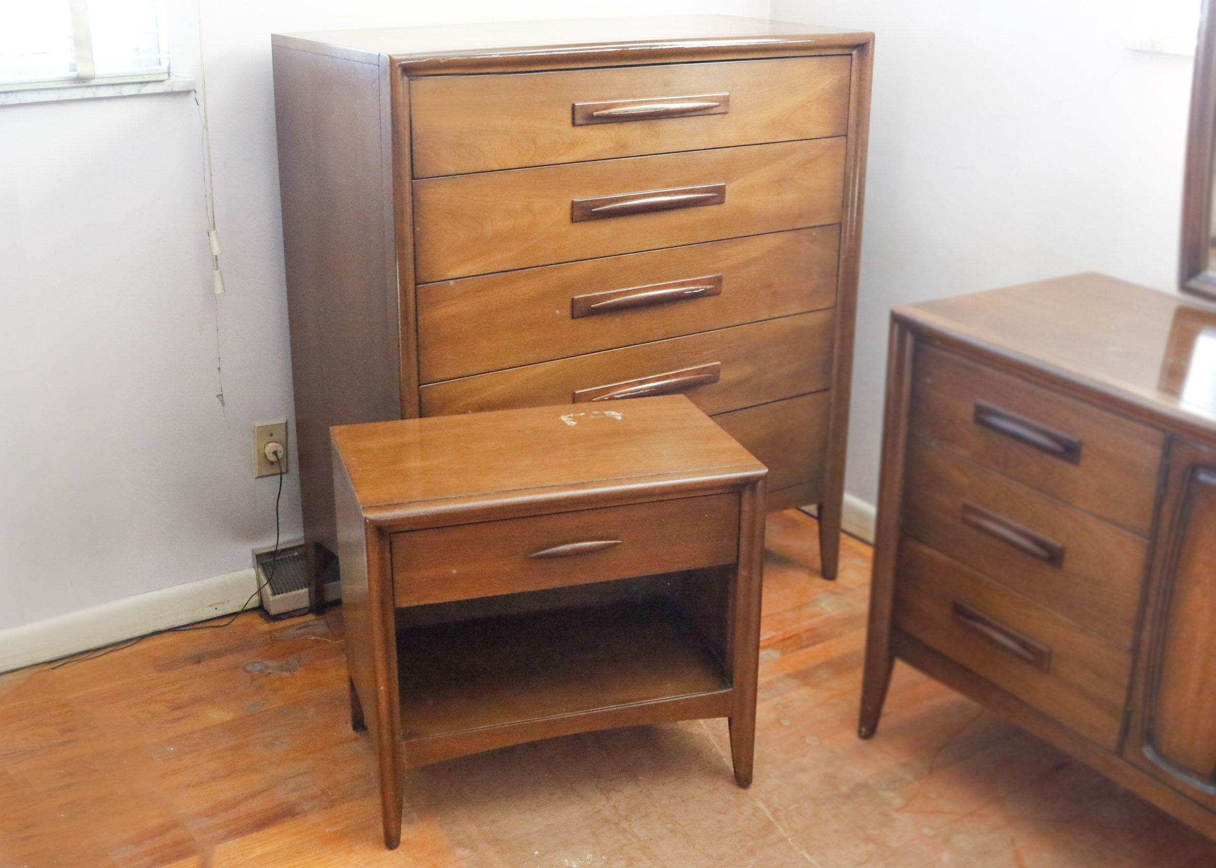 Broyhill Emphasis Collection Chest of Drawers and Nightstand