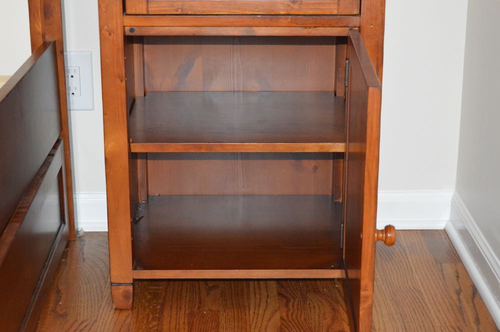 Pottery Barn Teen Beadboard Basic Bed And Trundle