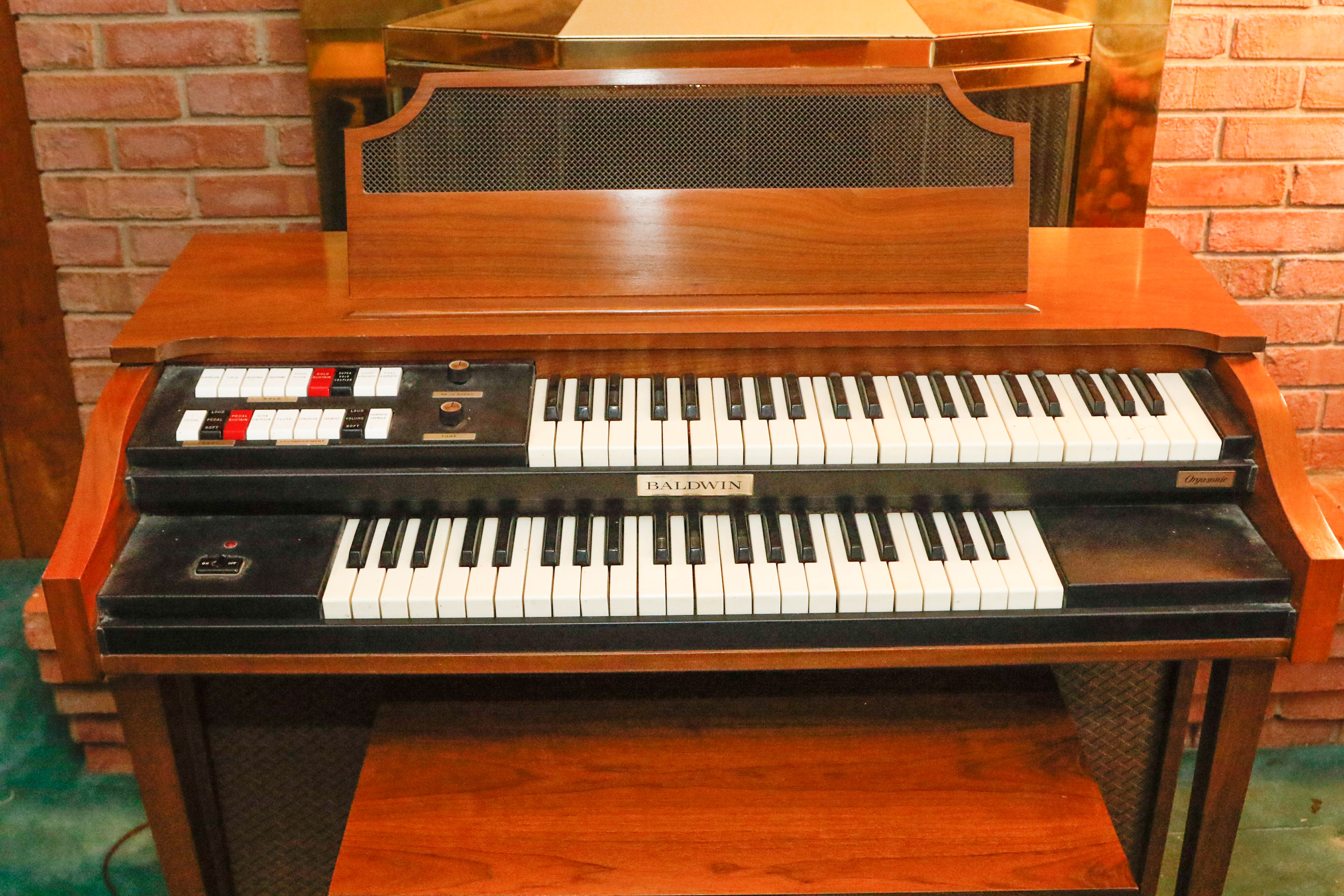 Baldwin "Spinet" M-77 Organ