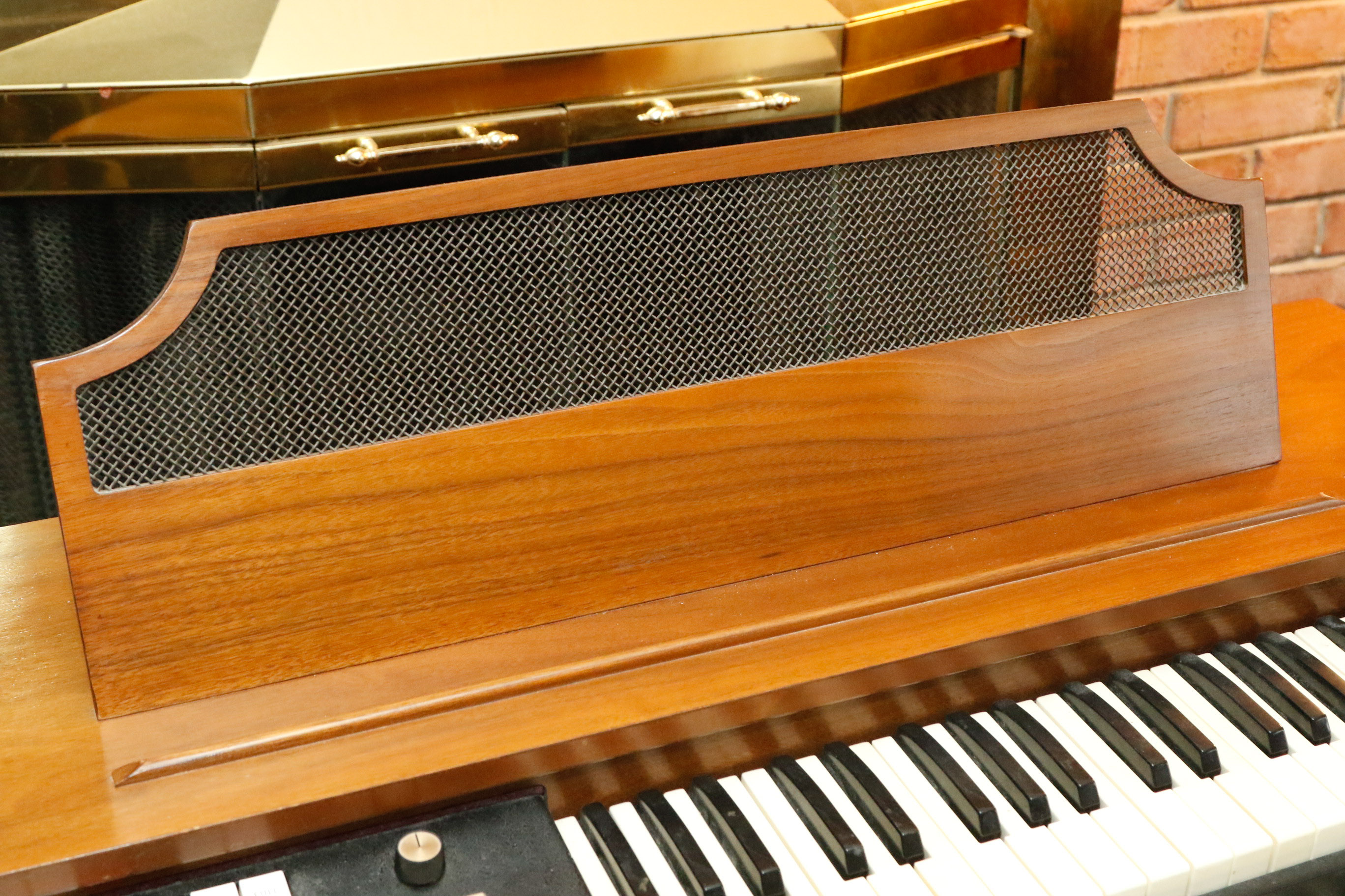 Baldwin "Spinet" M-77 Organ