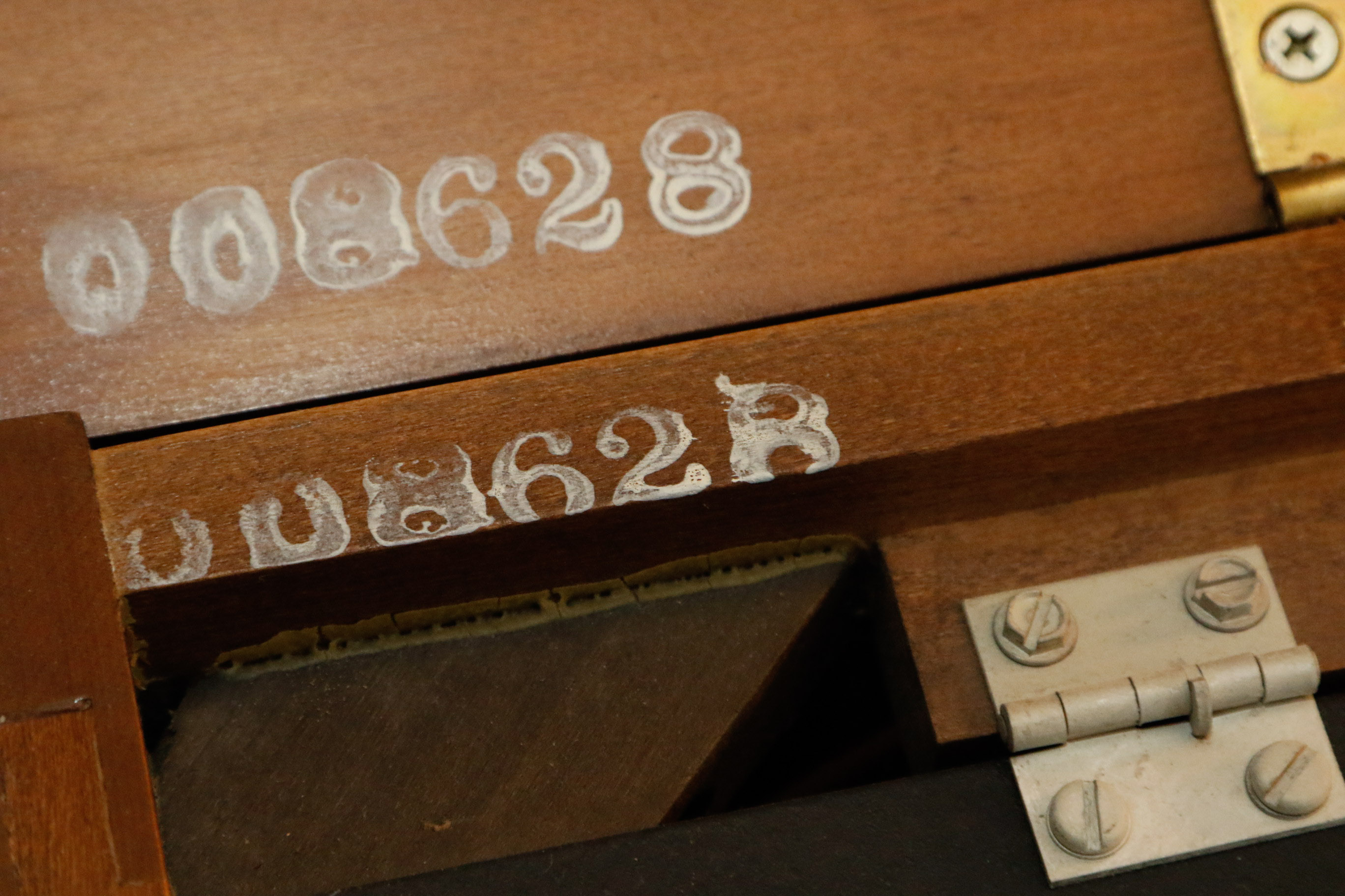 Baldwin "Spinet" M-77 Organ