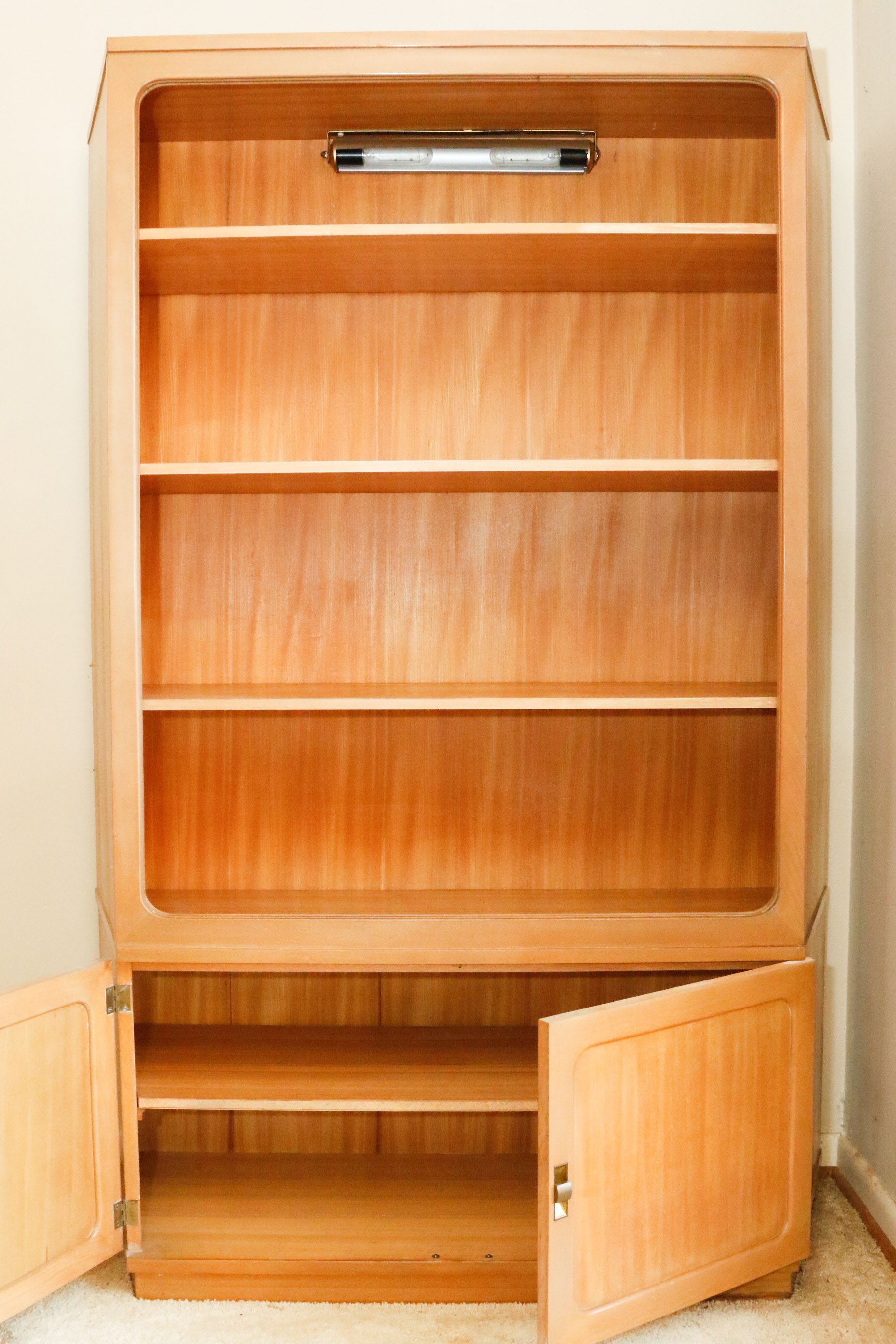 Edward Wormley for Drexel "Precedent" China Cabinet