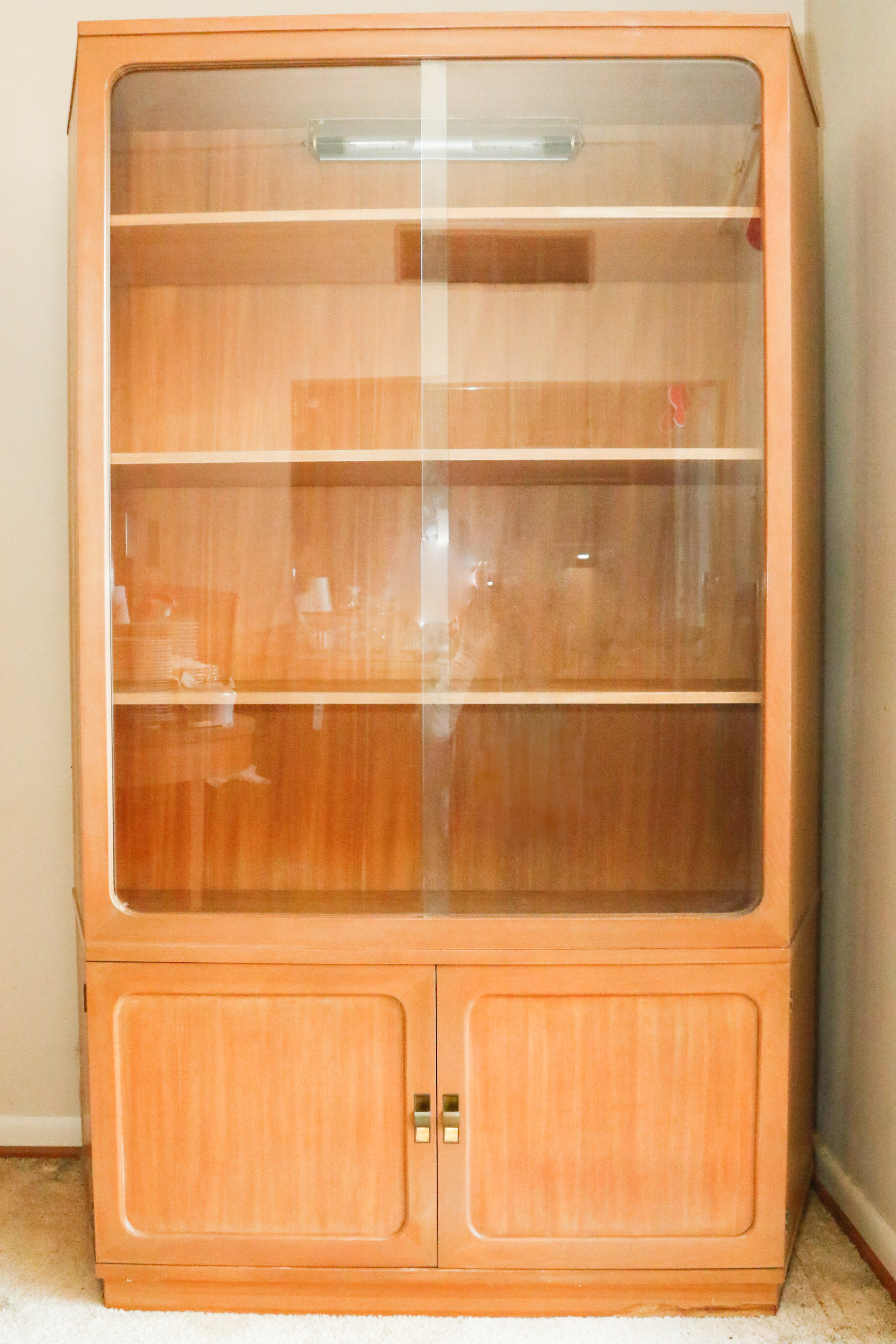 Edward Wormley for Drexel "Precedent" China Cabinet