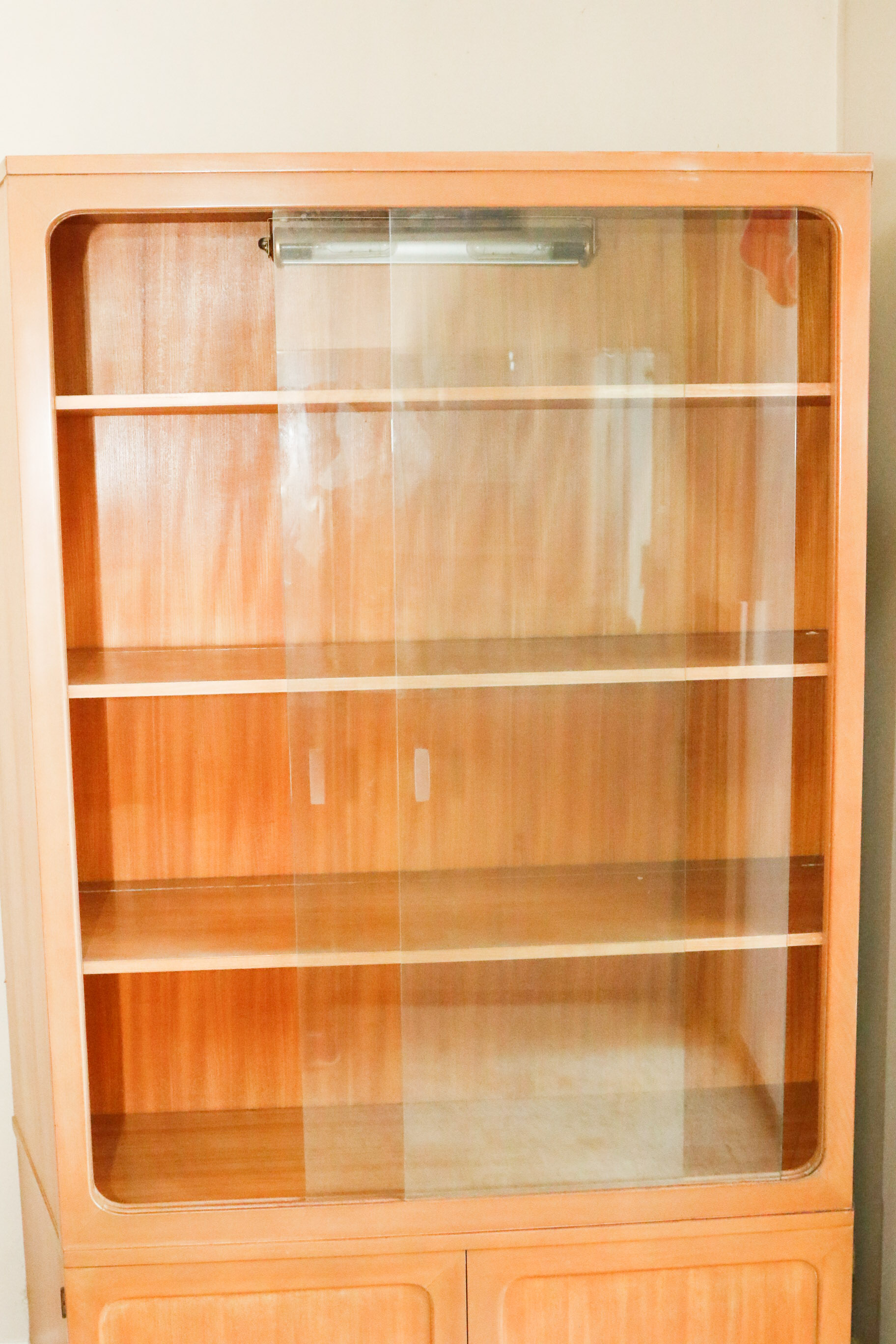 Edward Wormley for Drexel "Precedent" China Cabinet