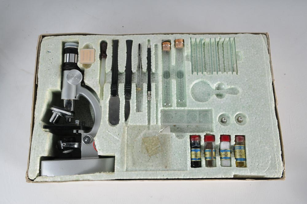 1971 Jason Empire 750 Power Zoom Microscope Set