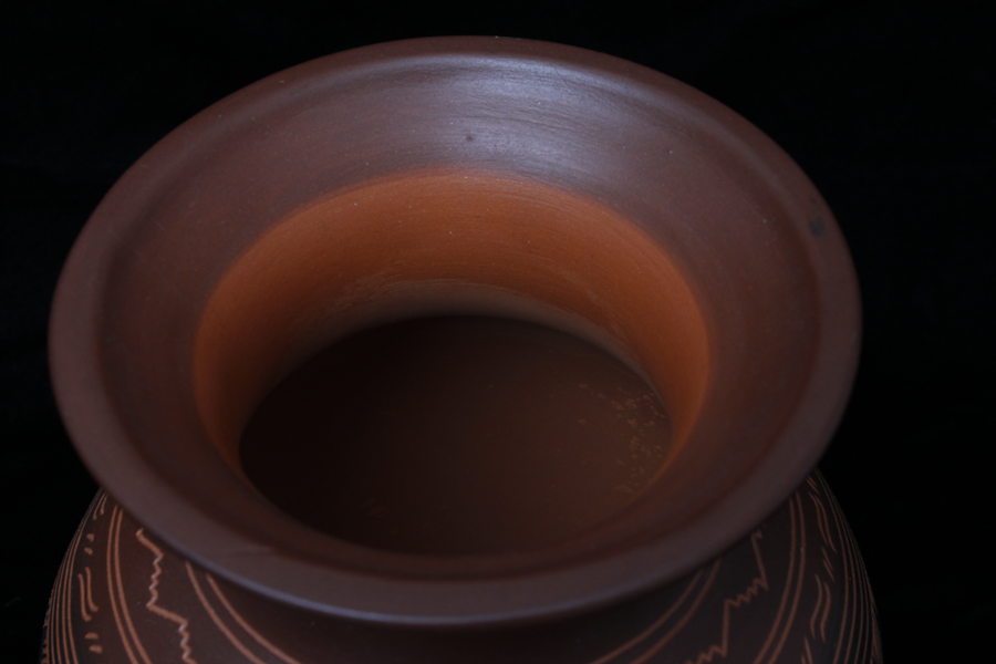 Native American Navajo Pottery