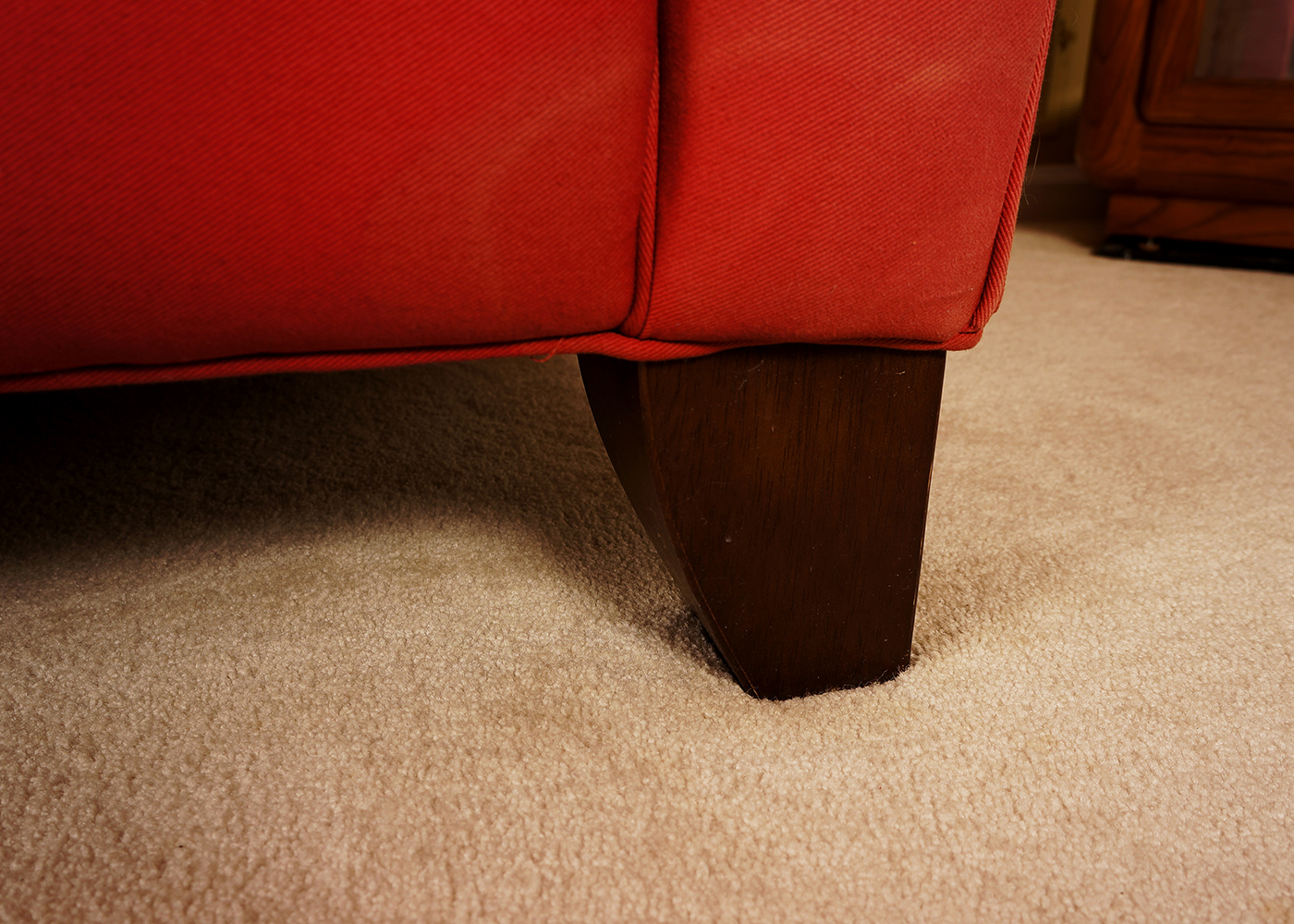 Alan White Blended Cotton Red Felt Sofa