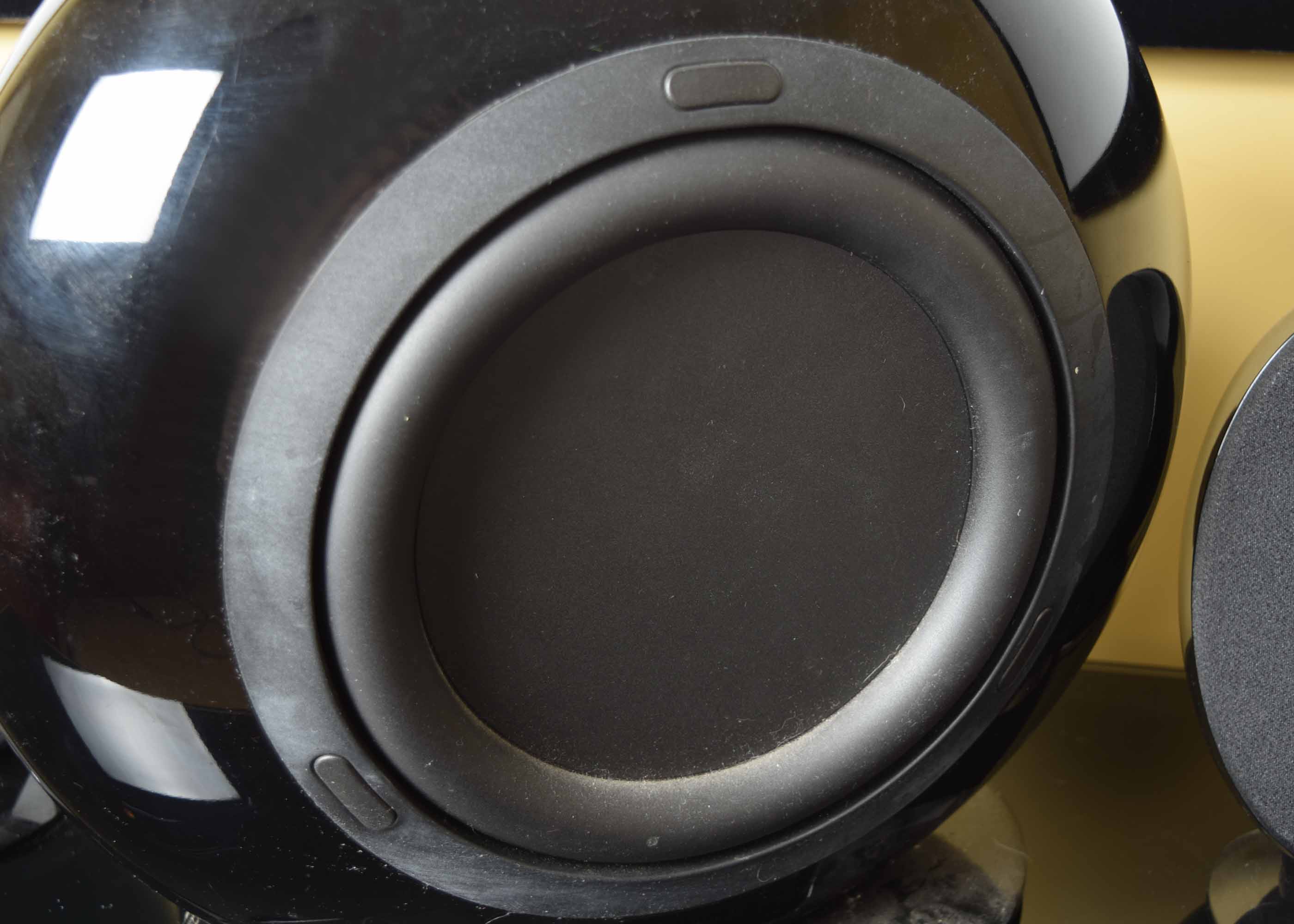 KEF HTB2 Subwoofer and Wireless Speaker System