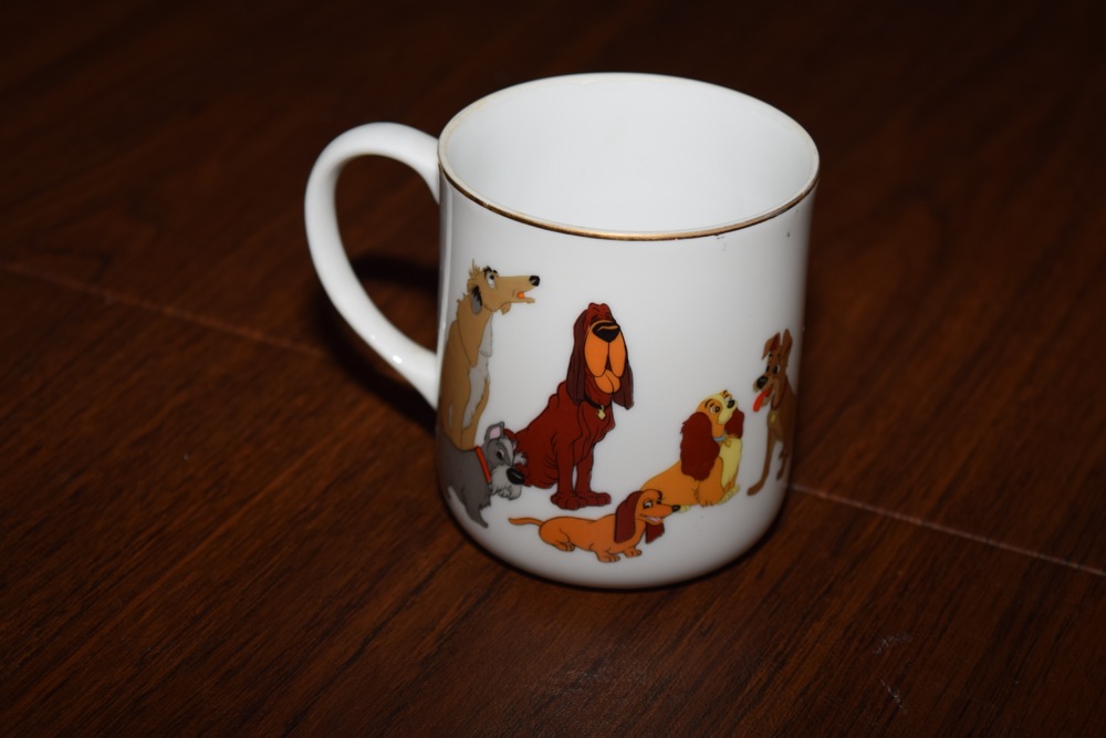 Vintage Walt Disney Mugs and 1972 Disney World Pamphlet