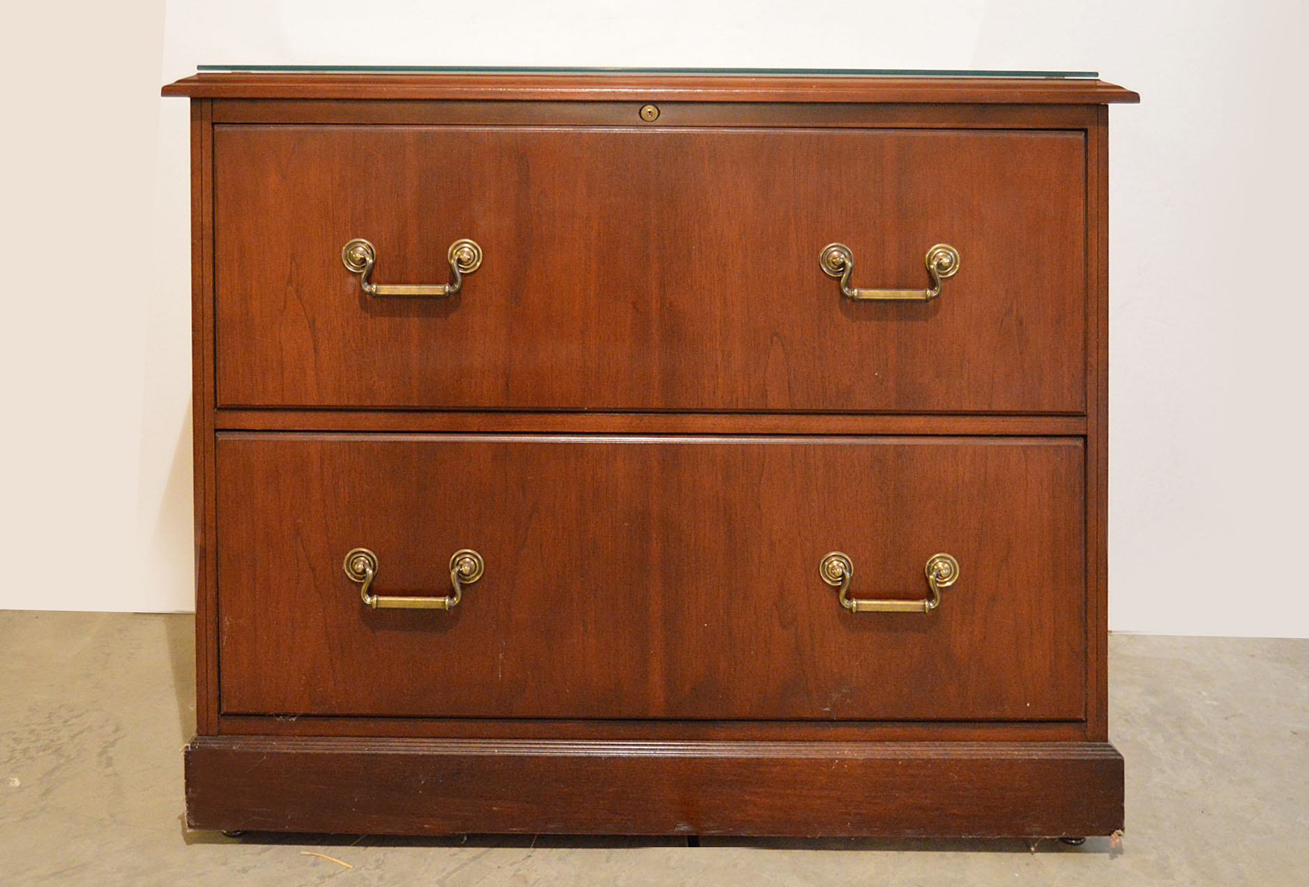Traditional Mahogany Two-Drawer Lateral File Cabinet