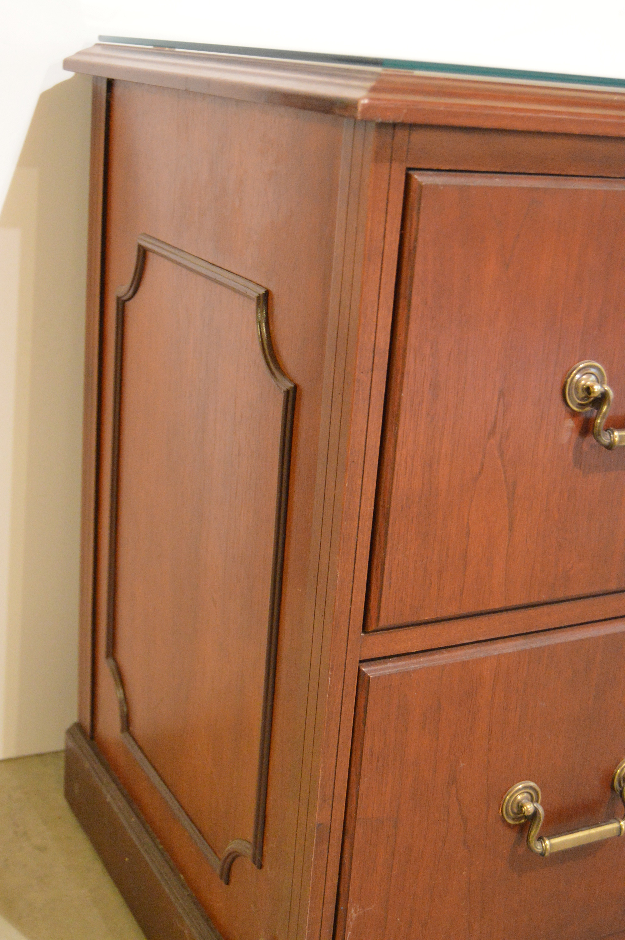 Traditional Mahogany Two-Drawer Lateral File Cabinet