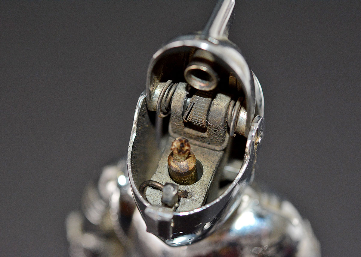 Vintage Knight in Armour Music Box and Table Lighter