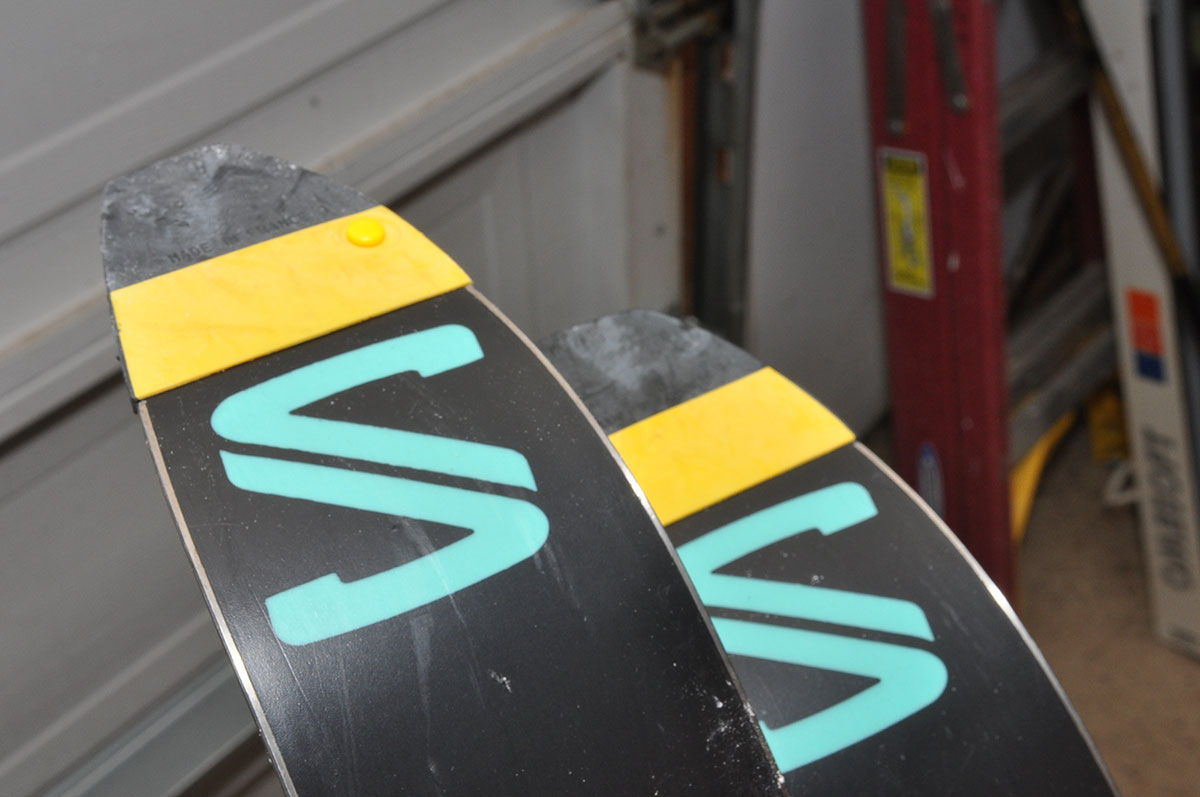 Solomon F2 Downhill Skis with Poles and Bag