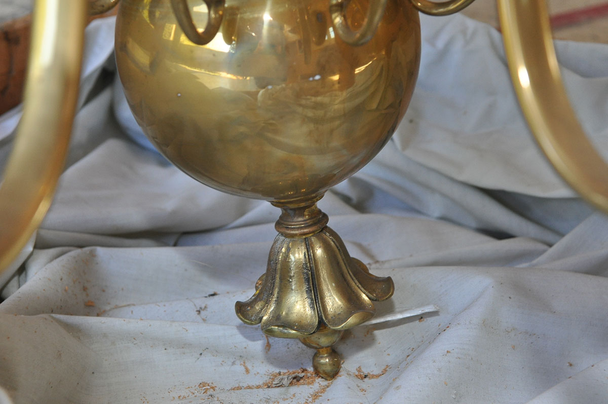 Vintage Brass Colonial Style Chandelier