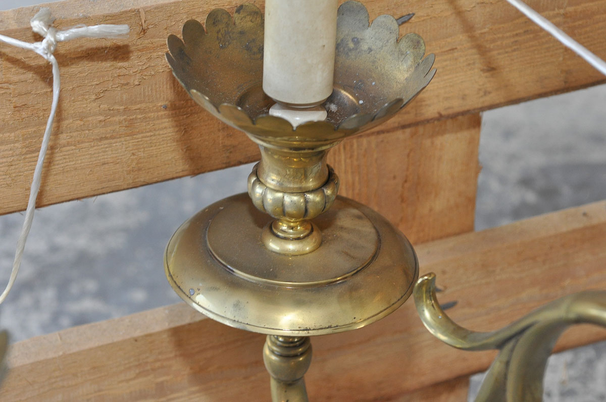 Vintage Brass Colonial Style Chandelier