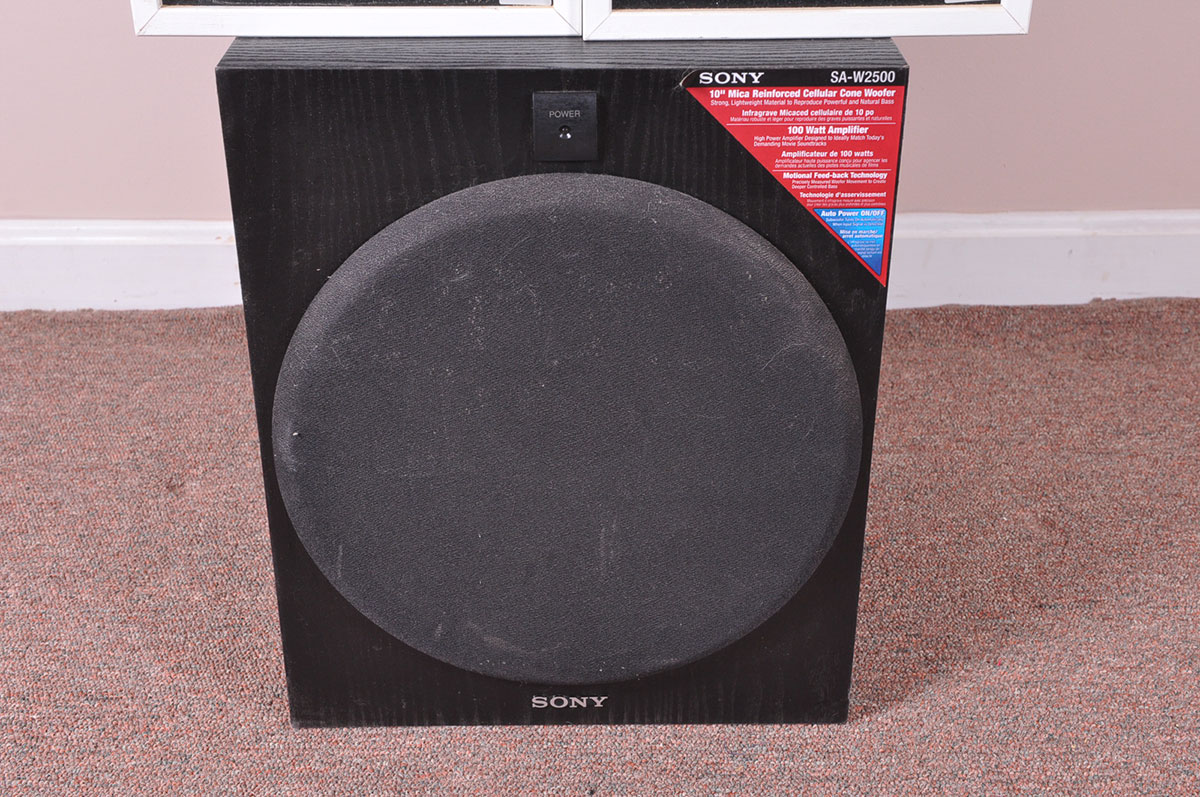 Jamo Shelf Speakers and Sony Subwoofer