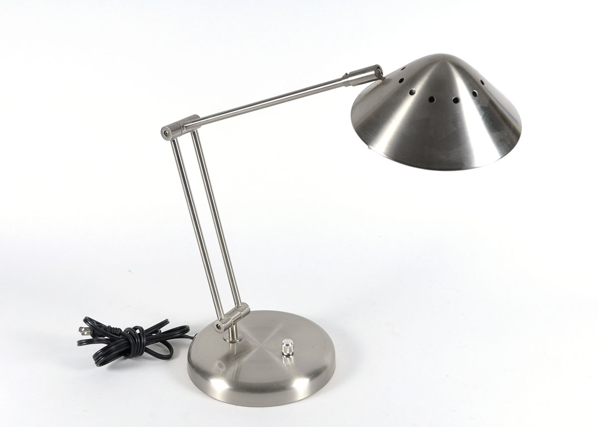 Modern Articulated Desk Lamp