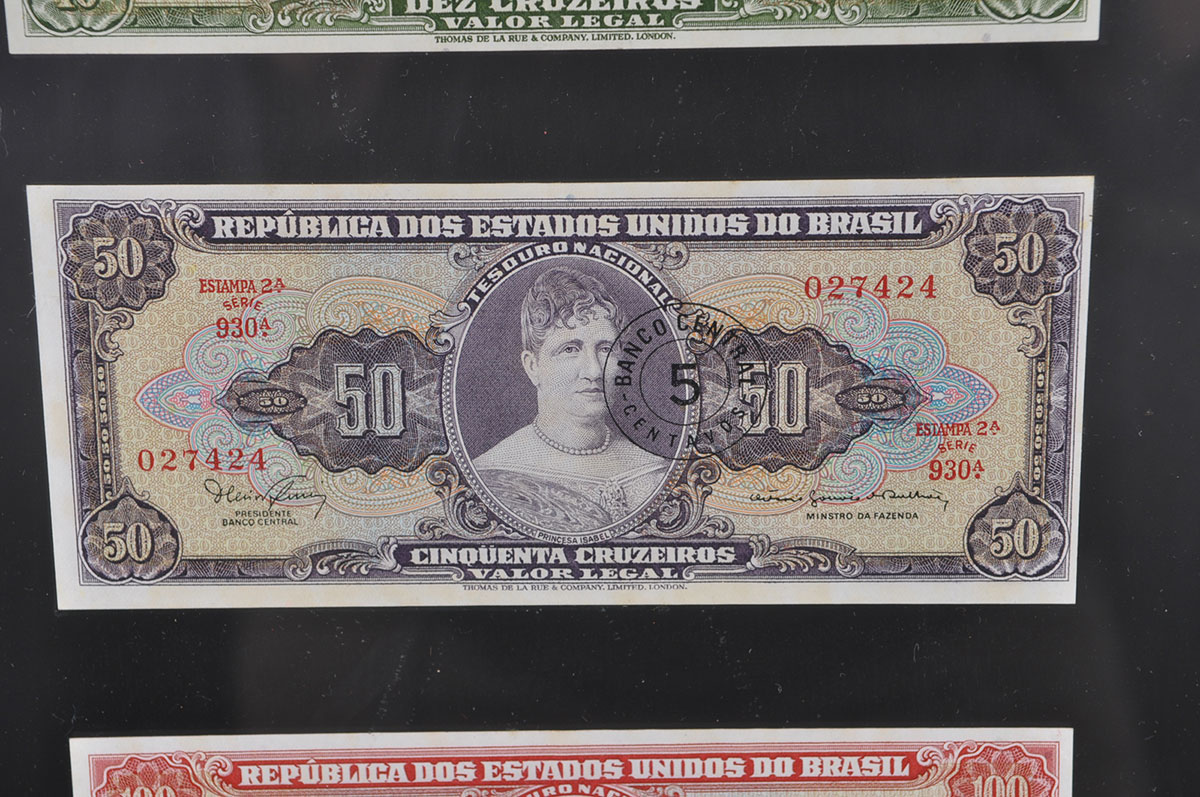 Foreign Paper Currency in Floating Frames