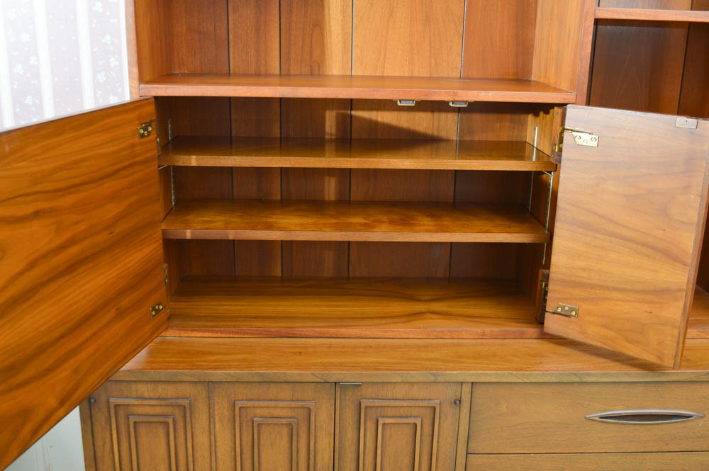 Mid Century Modern Credenza with Hutch