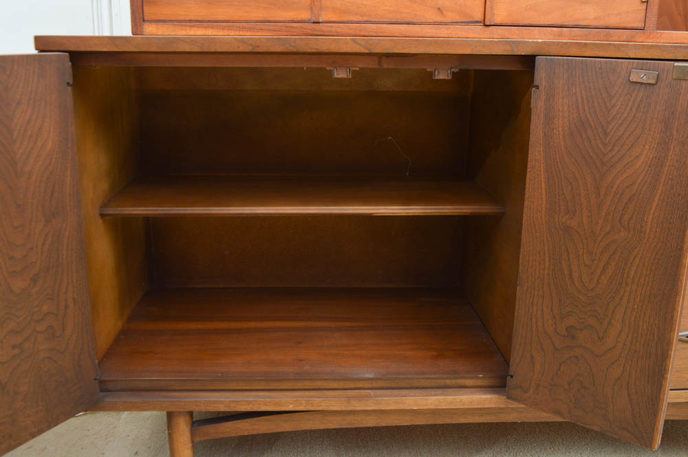 Mid Century Modern Credenza with Hutch