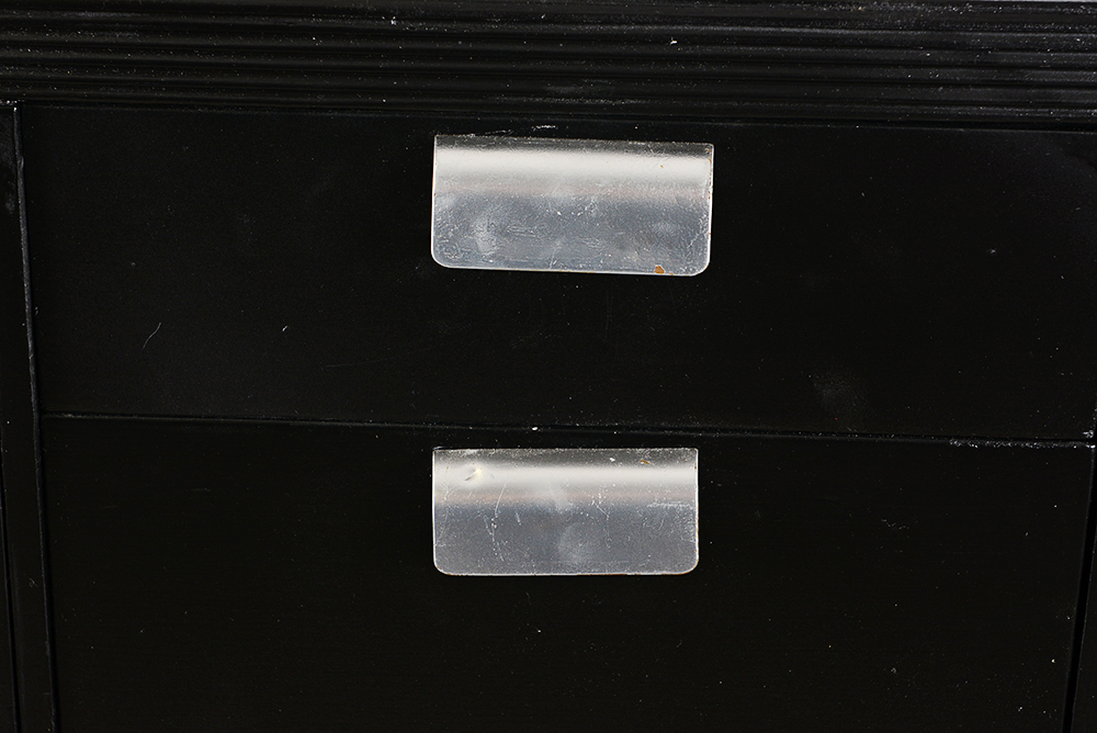 Black Dresser With Matching Nightstands