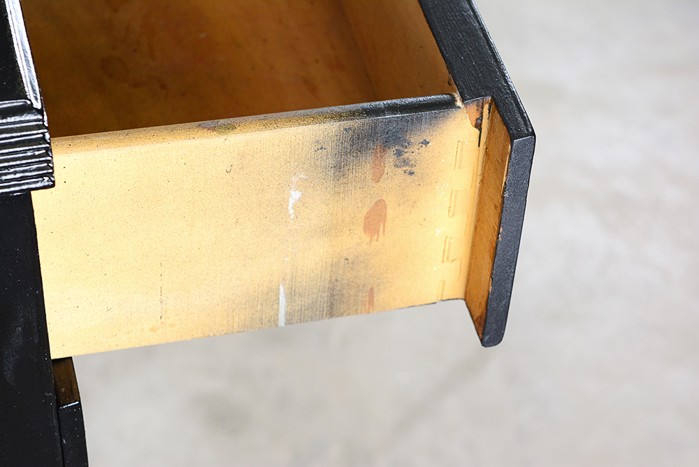 Black Dresser With Matching Nightstands