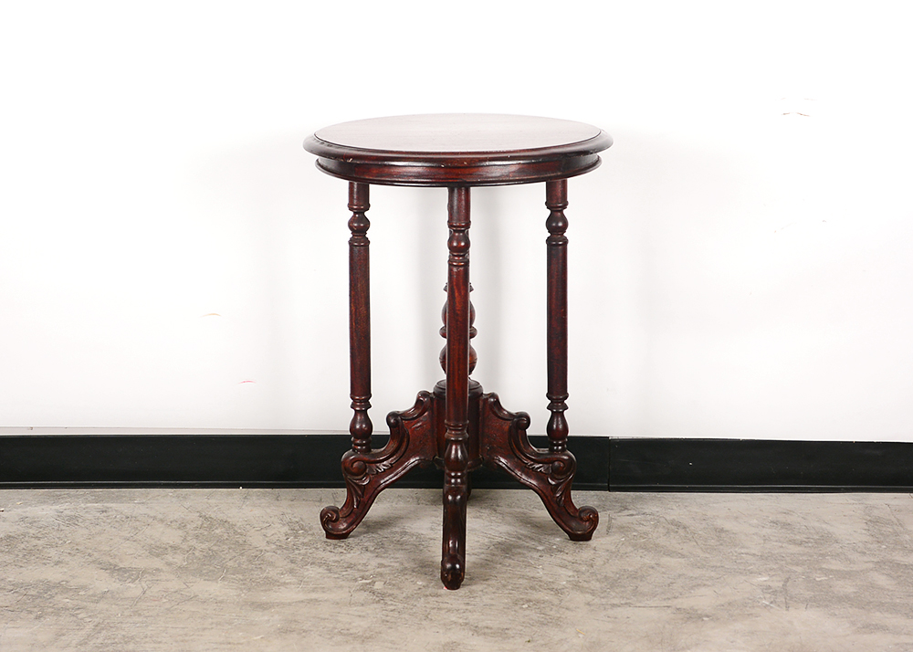 Victorian Style Mahogany Table