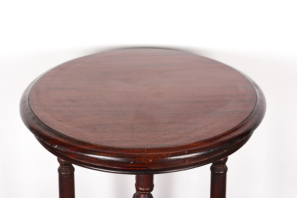 Victorian Style Mahogany Table