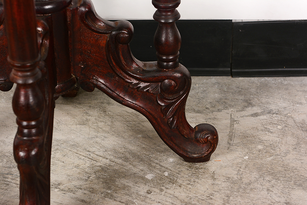Victorian Style Mahogany Table