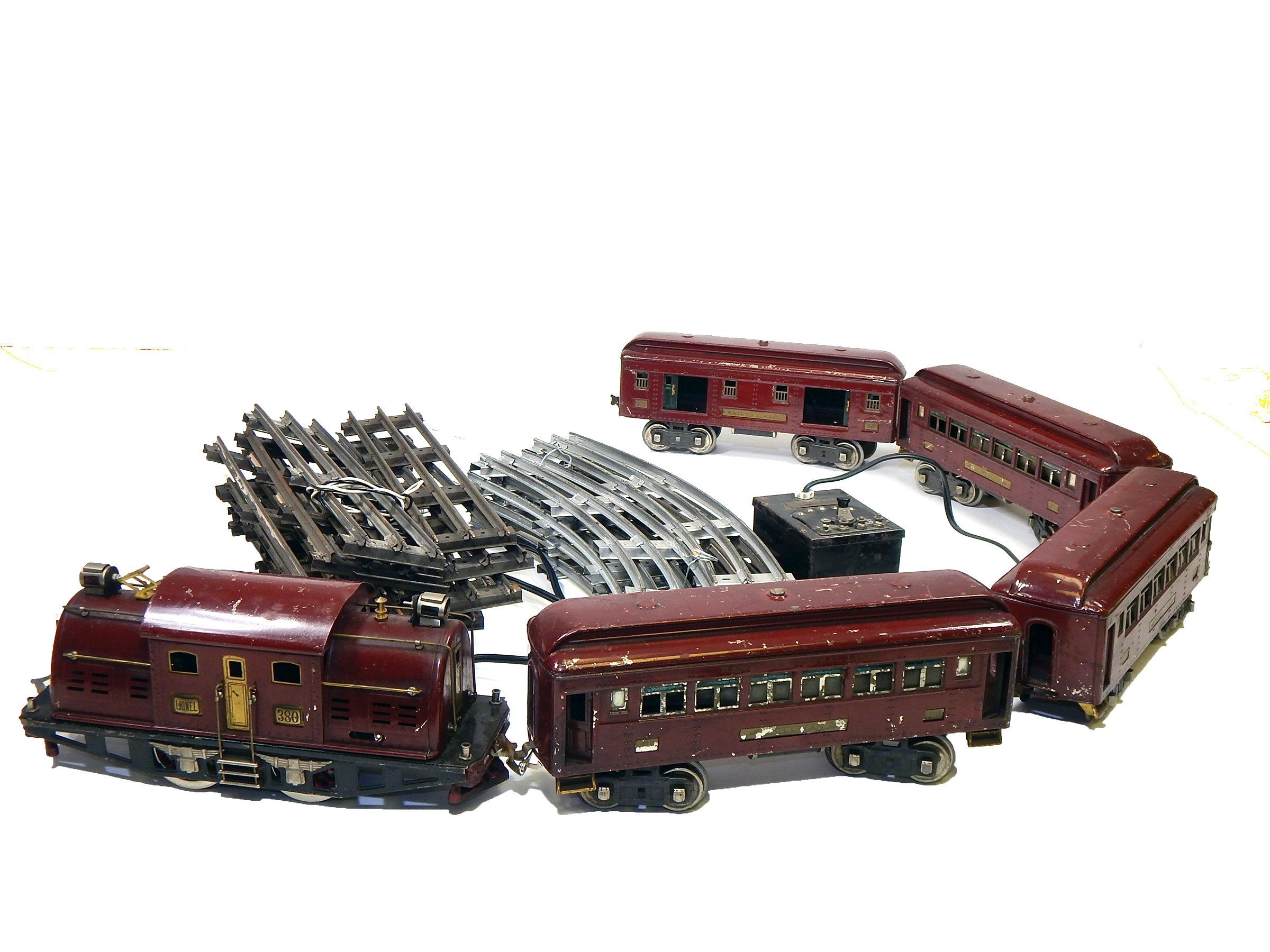 Vintage Lionel 380E Electric Engine Standard Gauge Cars and Track