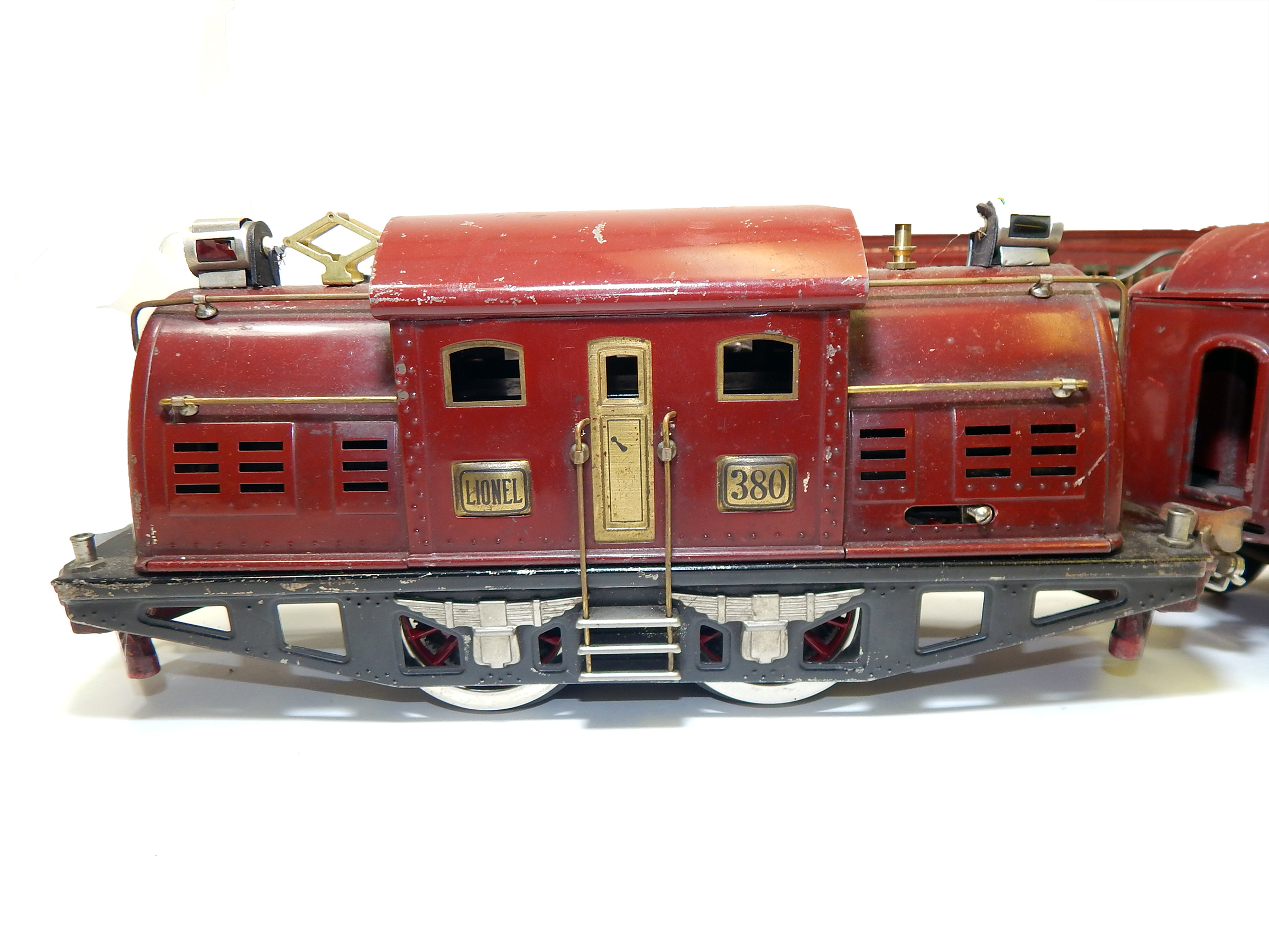 Vintage Lionel 380E Electric Engine Standard Gauge Cars and Track