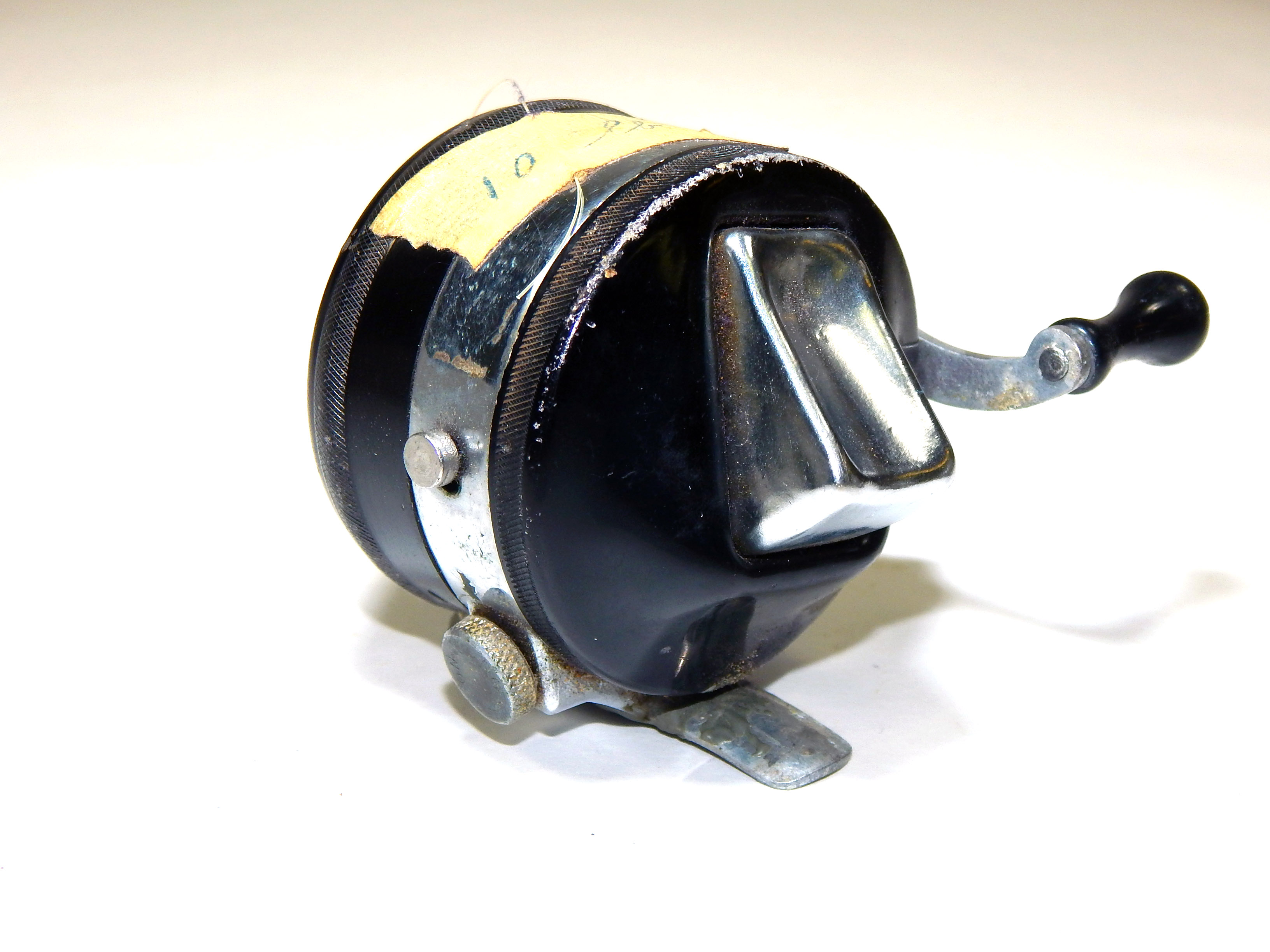 Pair of Vintage Fishing Reels Zebco and Shakespeare