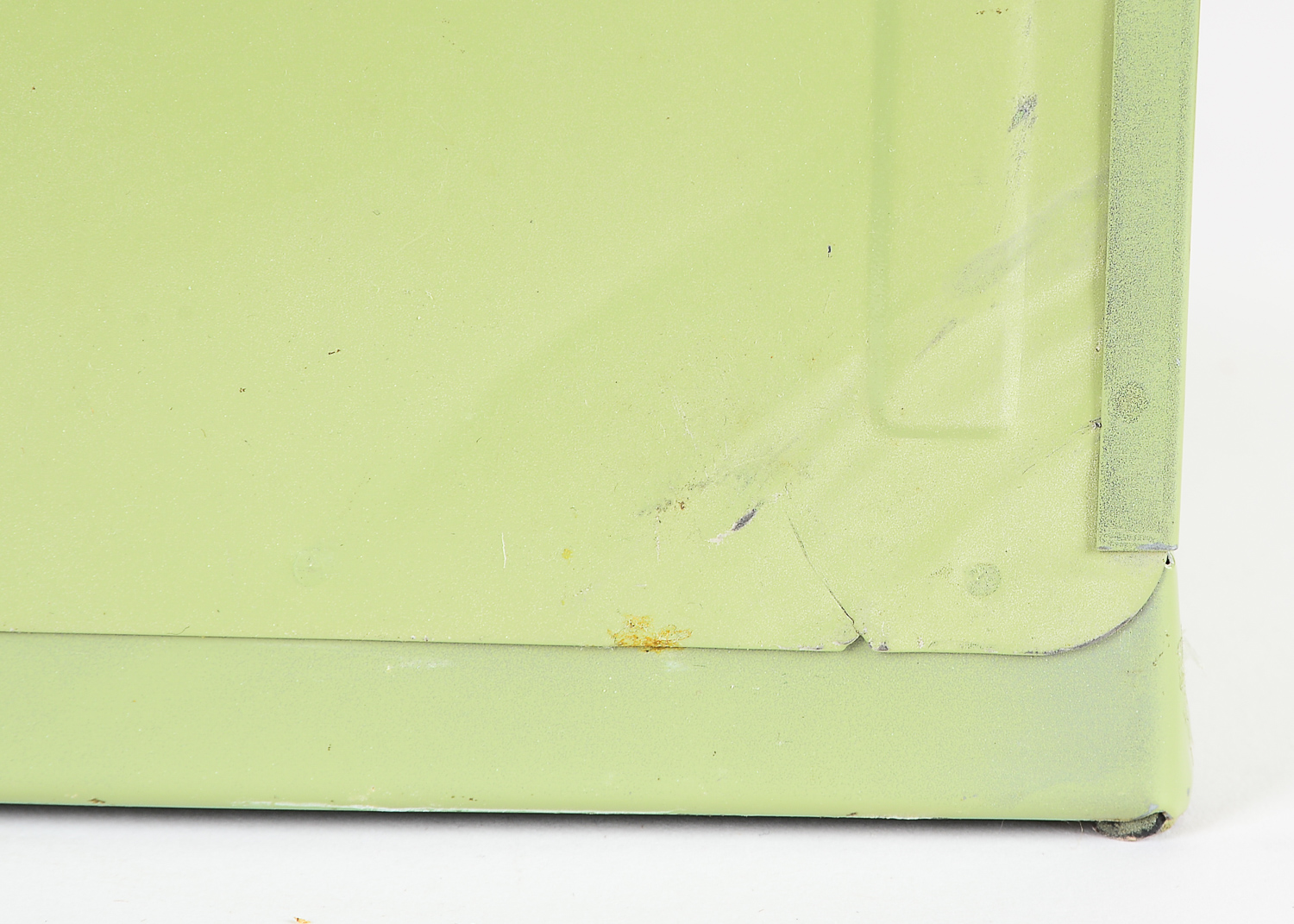 Lincoln Beauty Ware Breadbox