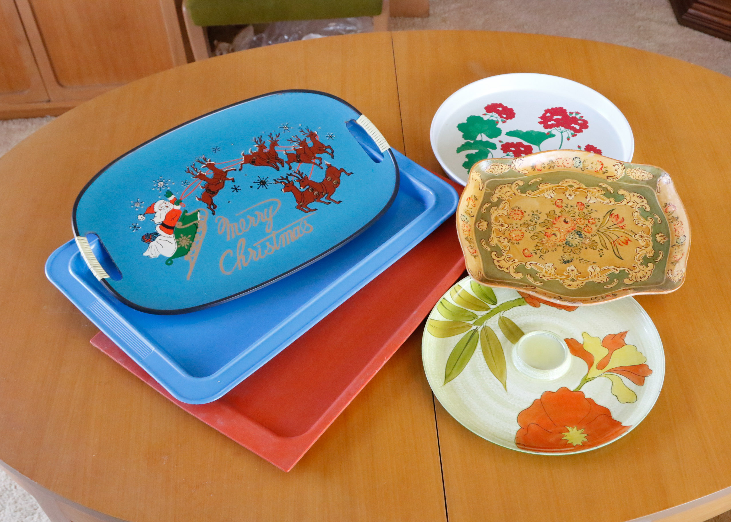 Collection of Mid-Century Bar and Serving Trays