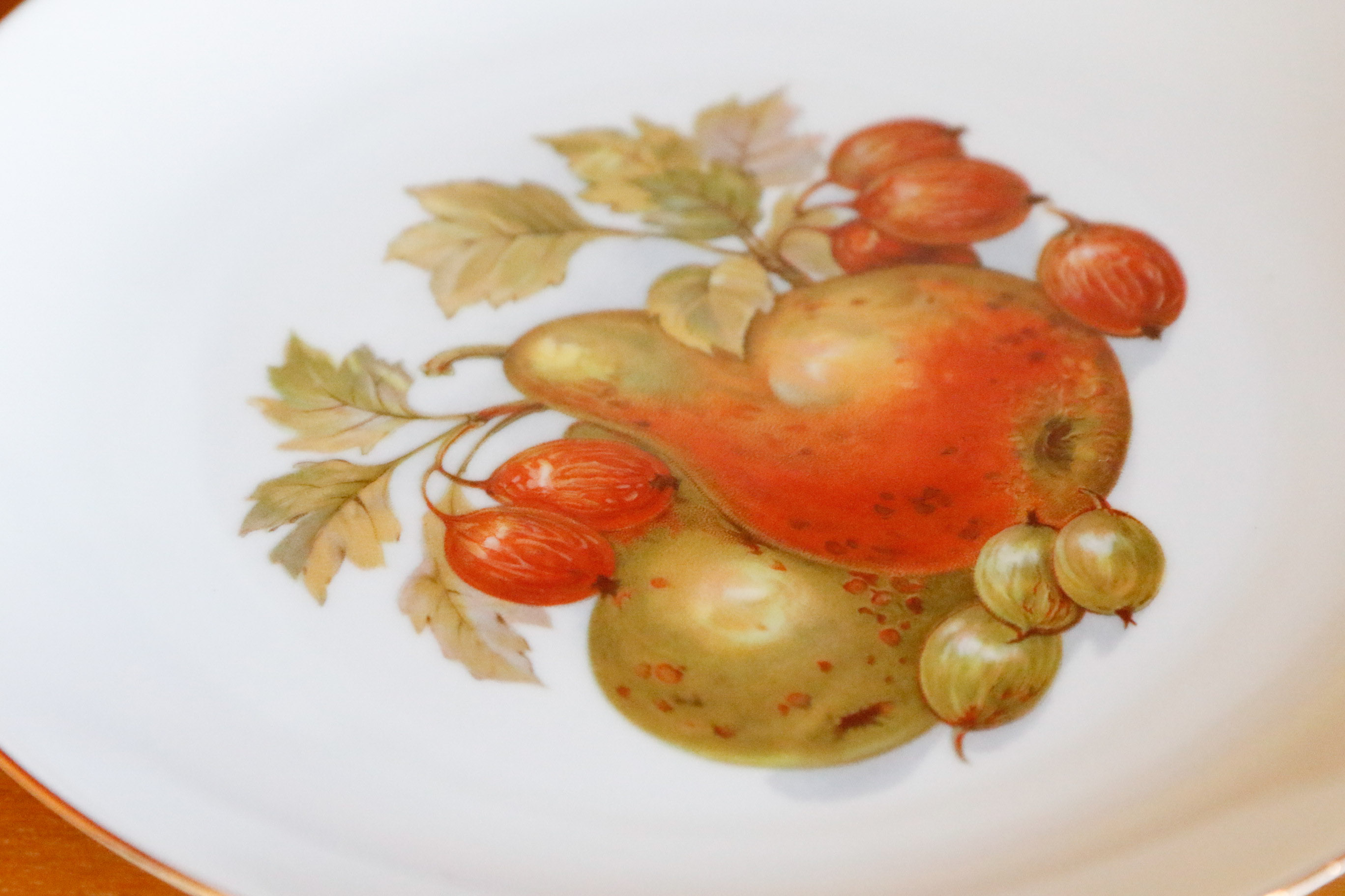 Set of Six Bareuther Waldsassen Luncheon Plates