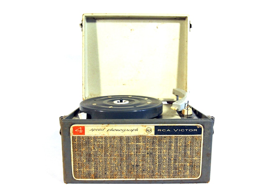 Vintage RCA Victor 4-Speed Phonograph