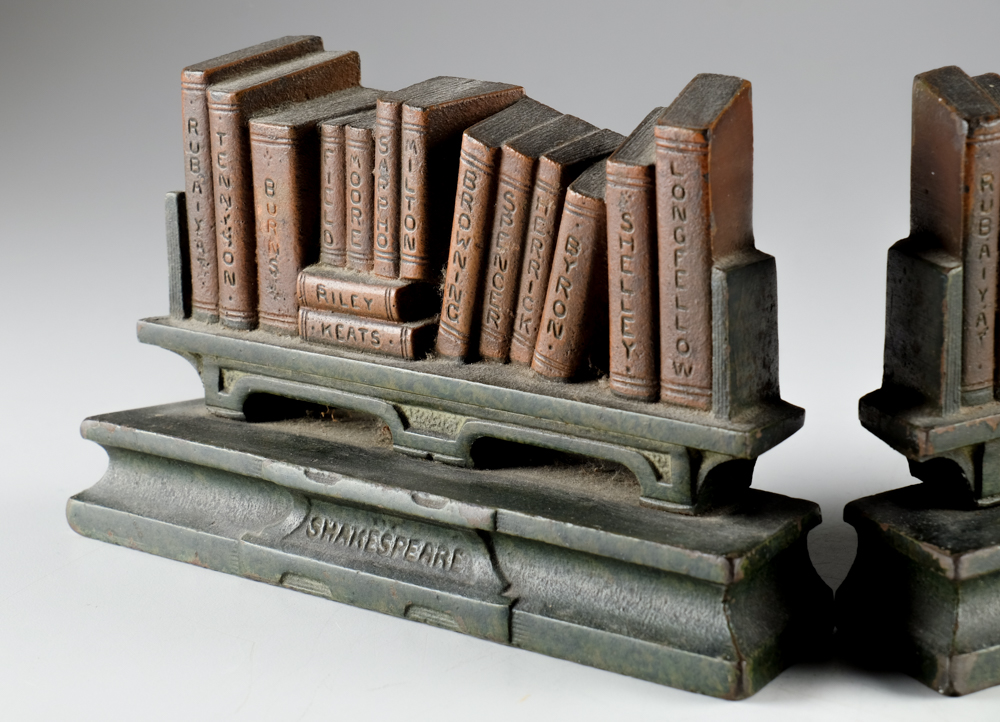 Vintage Cast Iron "Shakespeare" Bookends