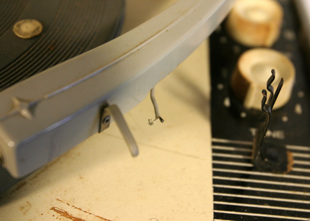 Vintage RCA Victor 4-Speed Phonograph