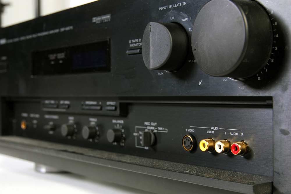 Yamaha DSP-A2070 Amplifier