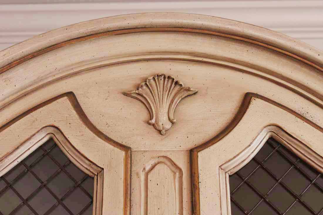 Davis Cabinet Company China Cabinet