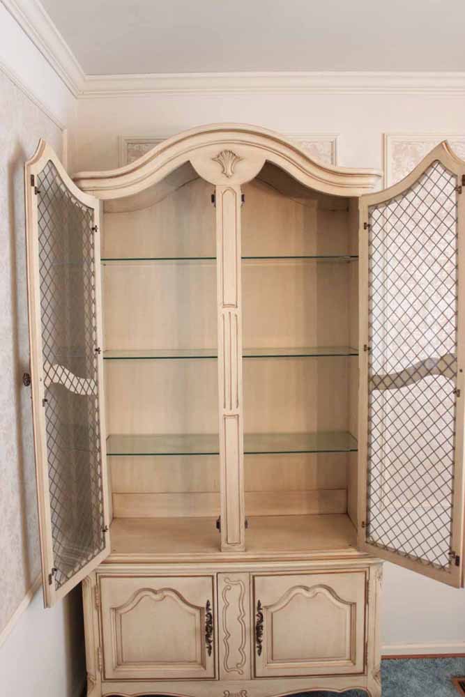 Davis Cabinet Company China Cabinet