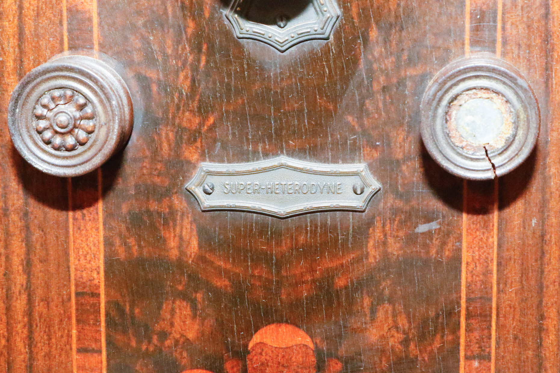 United American Bosch Super-Heterodyne Radio