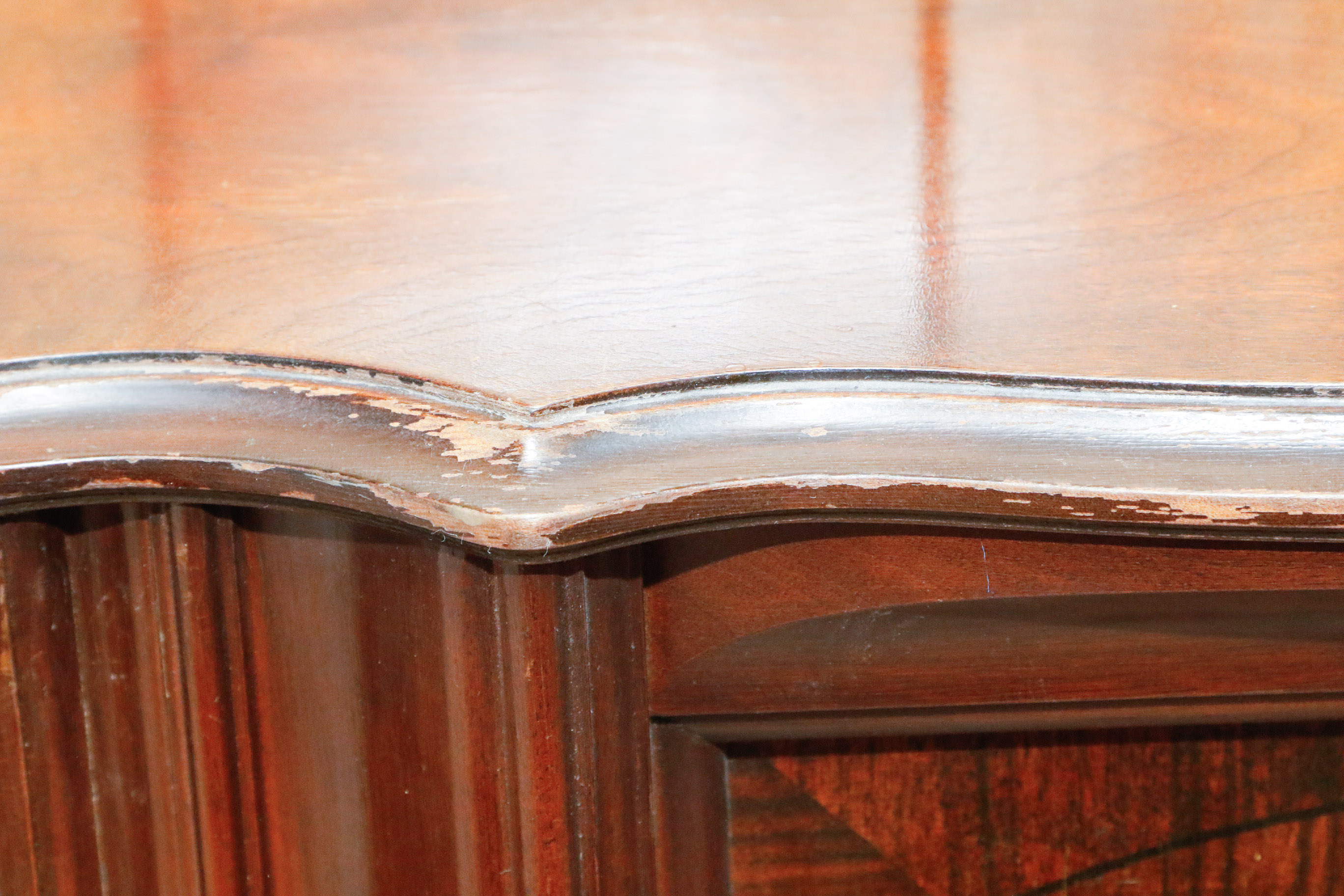 United American Bosch Super-Heterodyne Radio