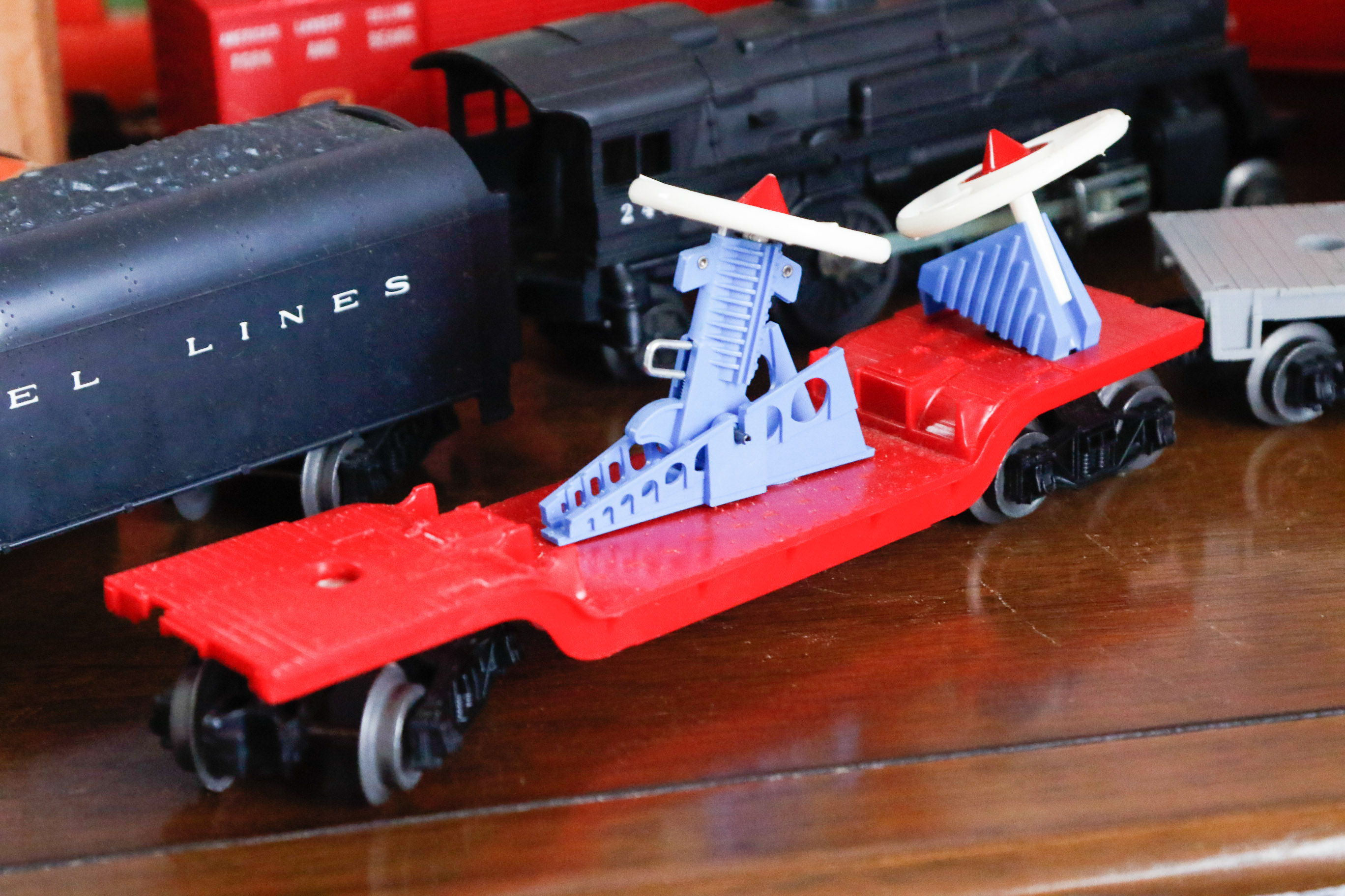 Vintage Lionel Train Outfit and Accessories