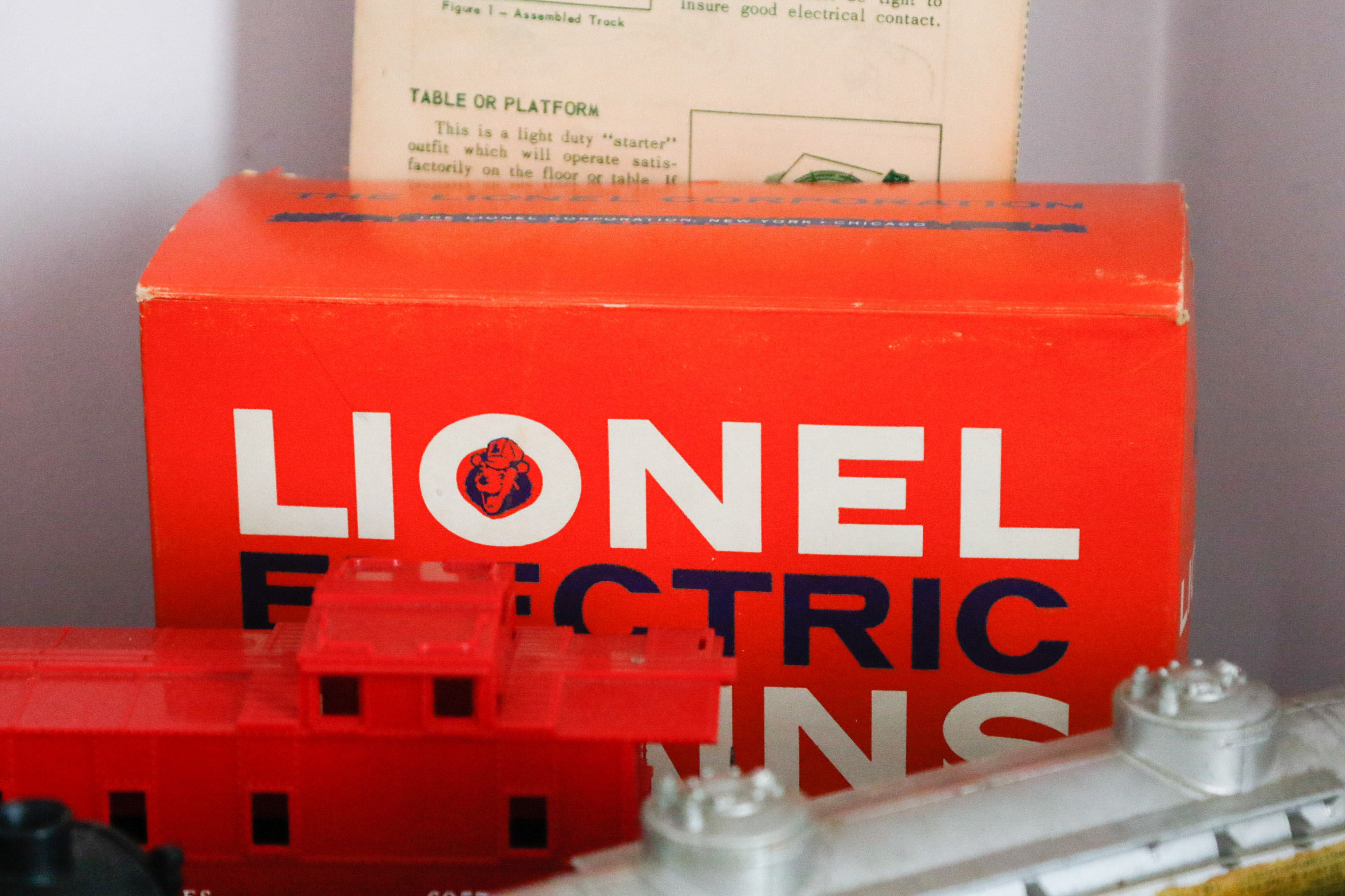 Vintage Lionel Train Outfit and Accessories