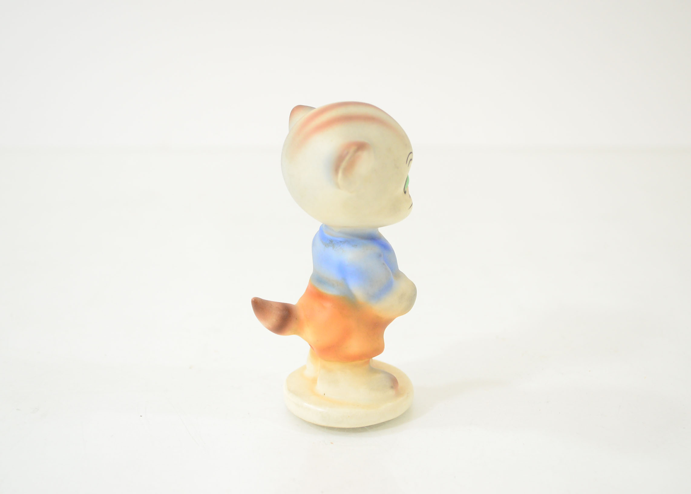 Vintage Collectible Cat Figurine