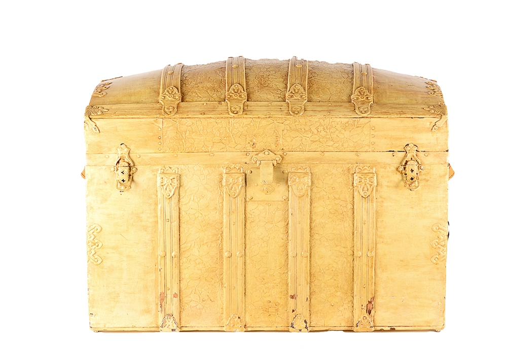 Decorative Barrel Top Trunk