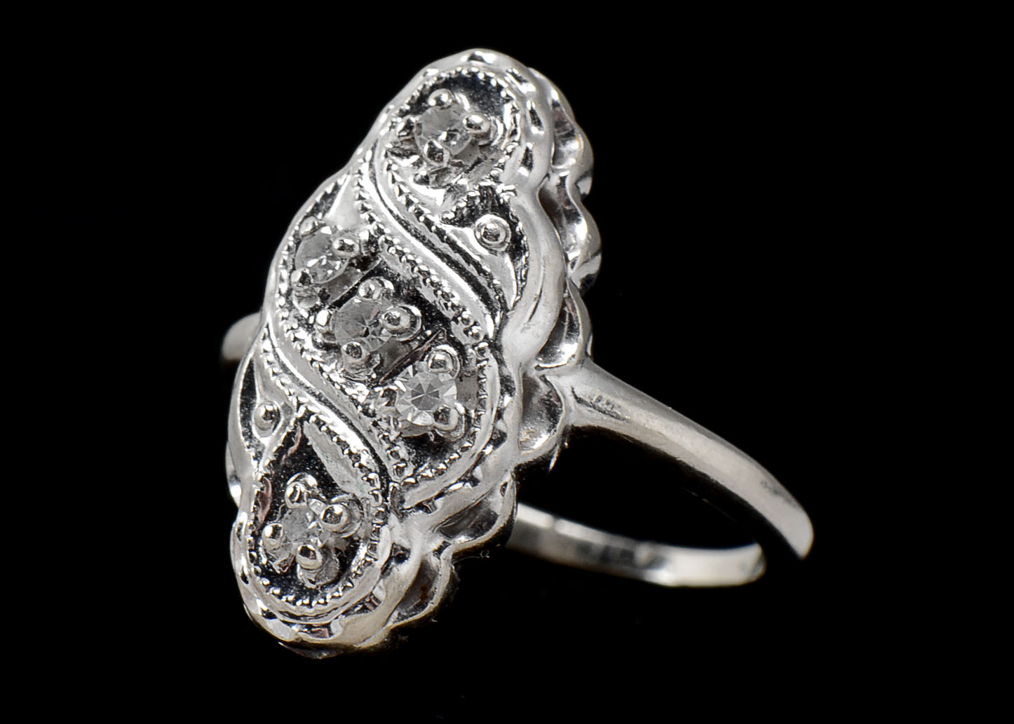 14K White Gold Vintage Style Diamond Ring