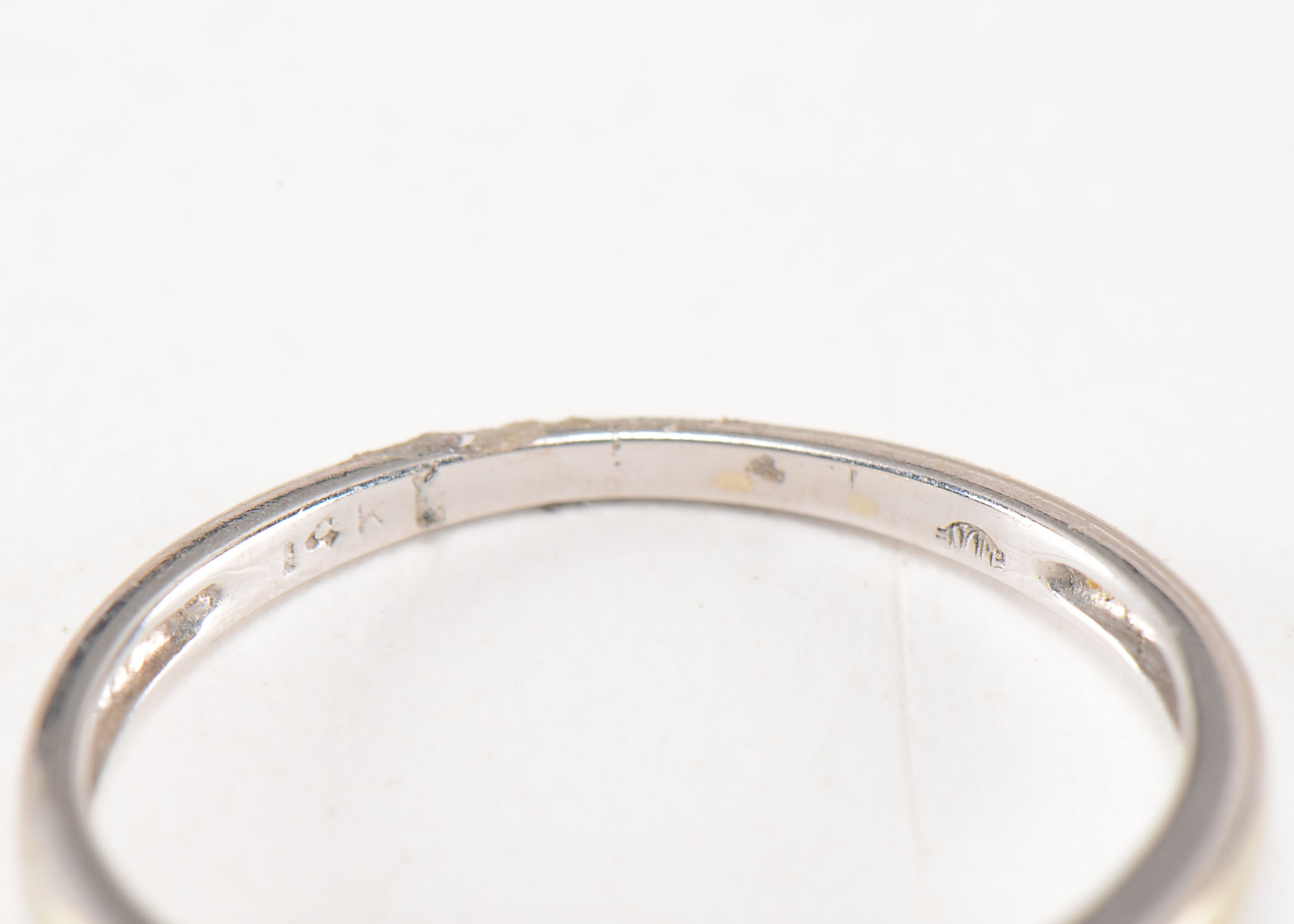 14K White Gold Diamond Ring