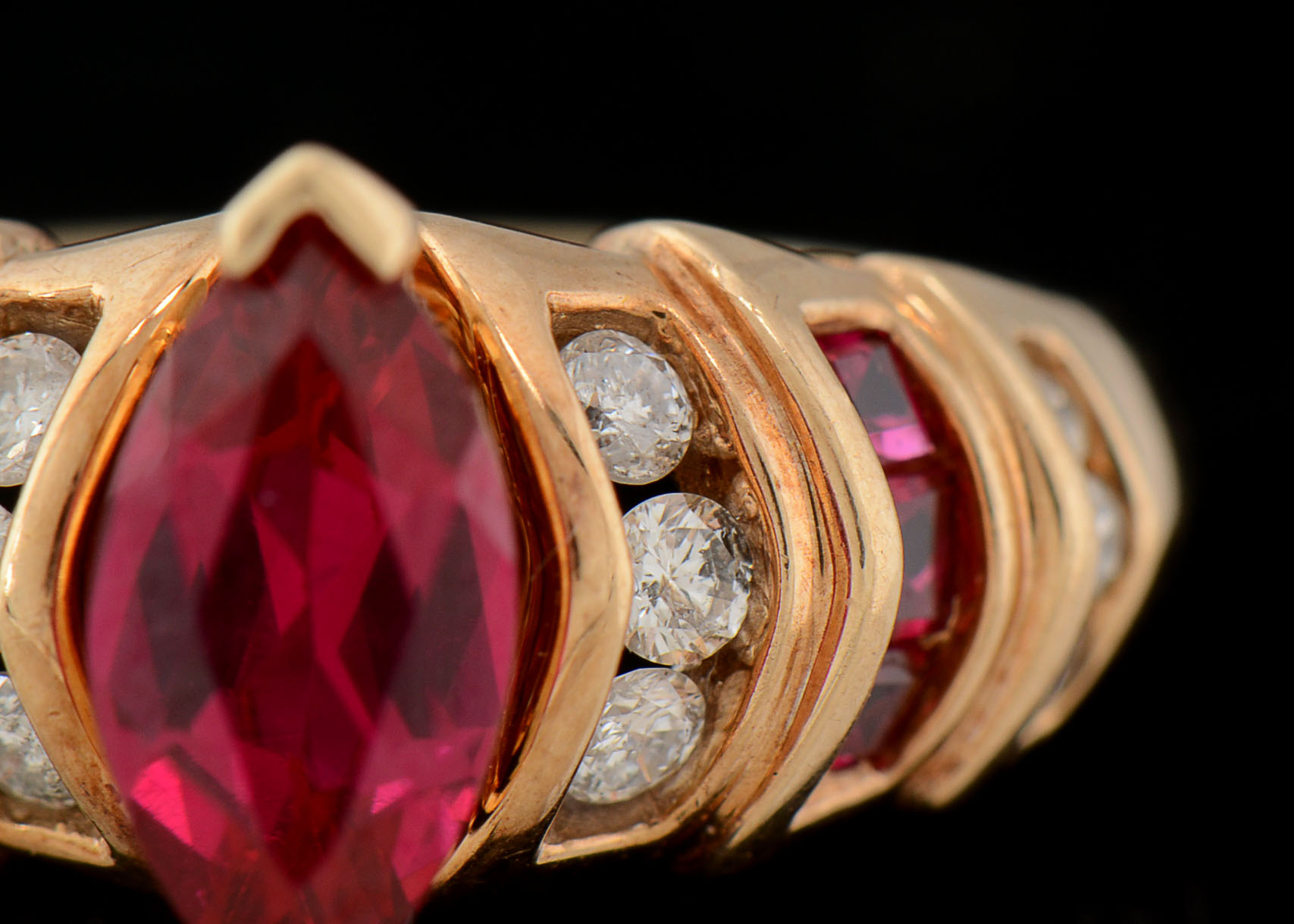 10K Synthetic Red Stone and Diamond Ring